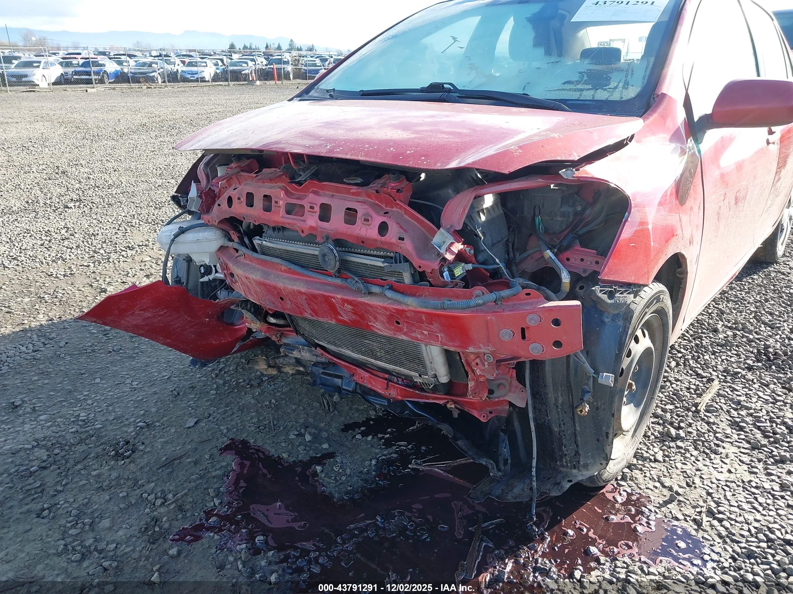 TOYOTA YARIS image 6