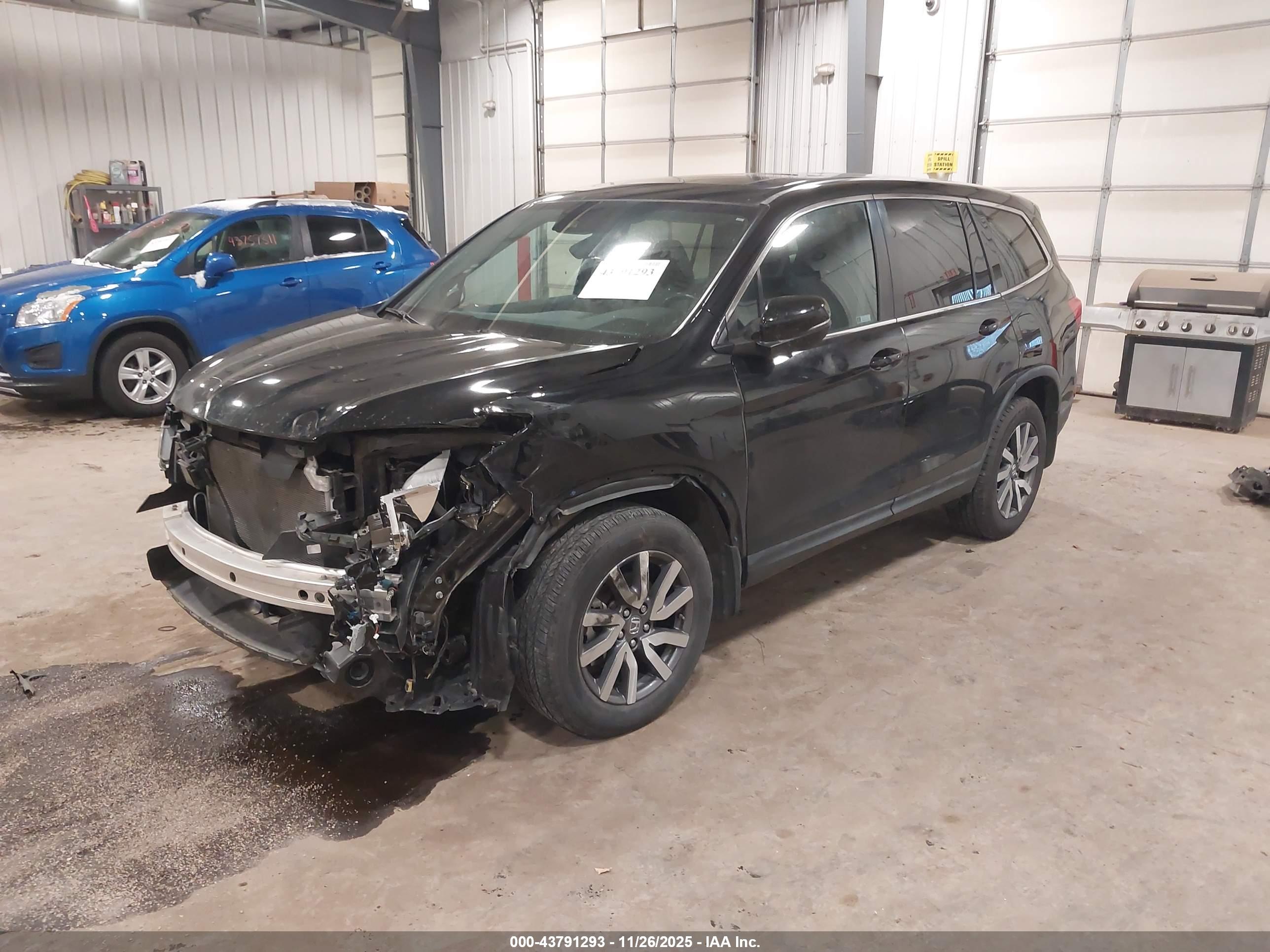 HONDA PILOT image 2