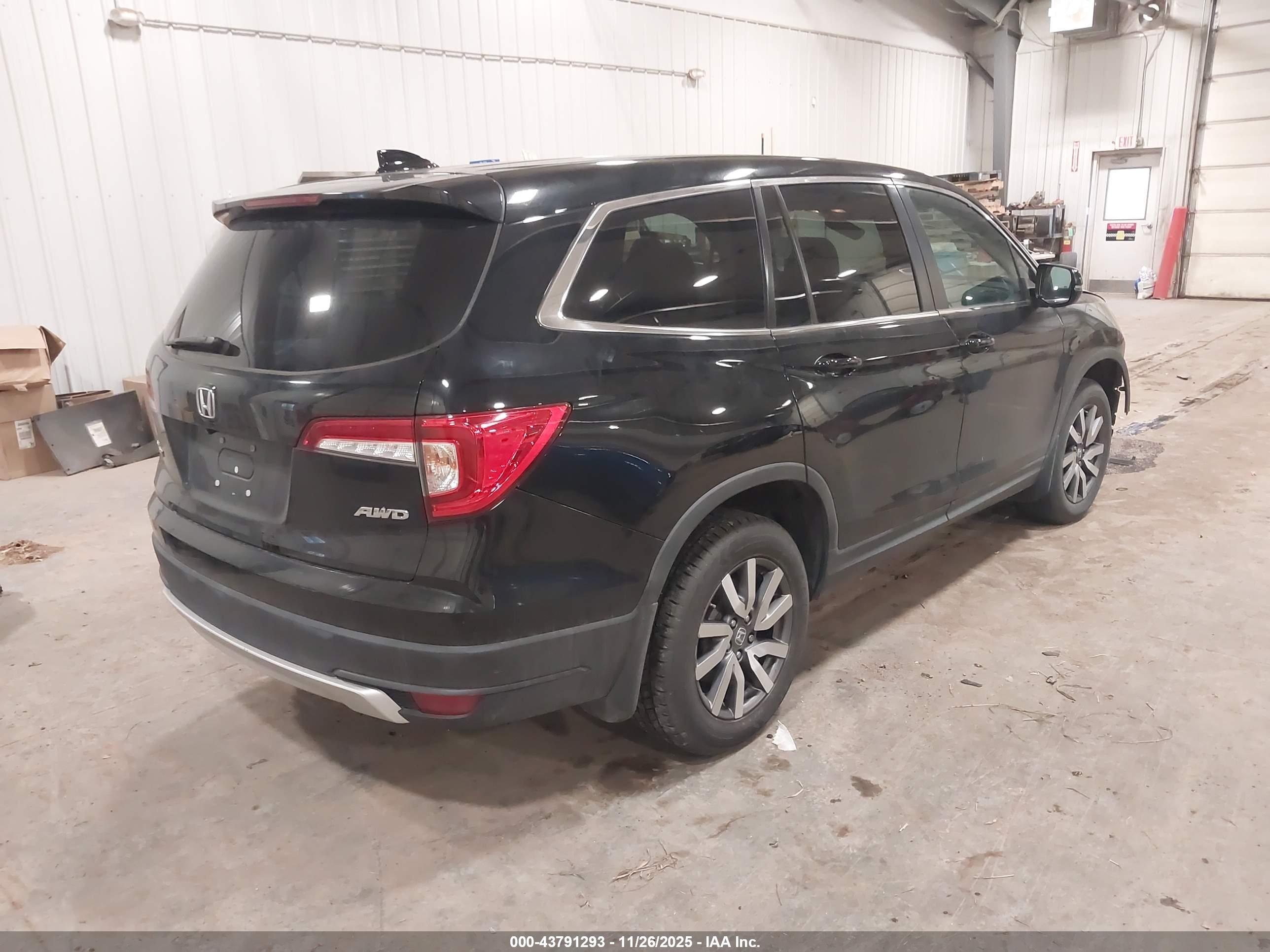 HONDA PILOT image 4