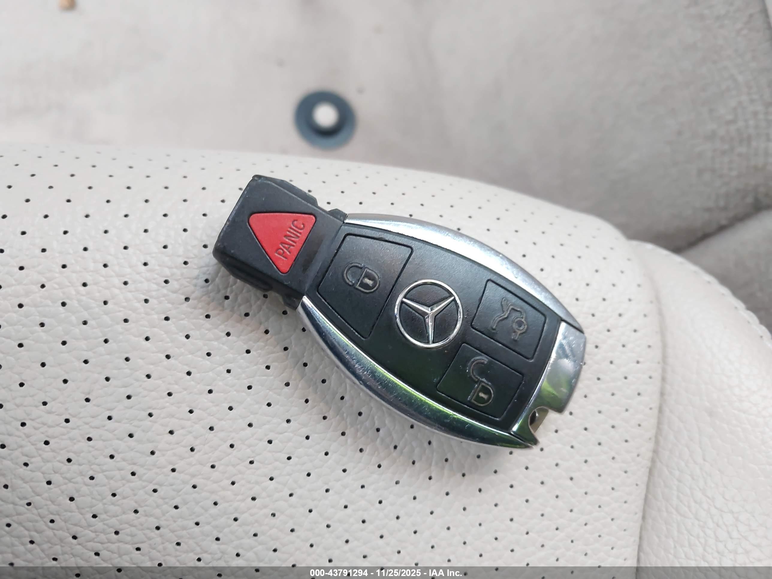 MERCEDES-BENZ C image 11