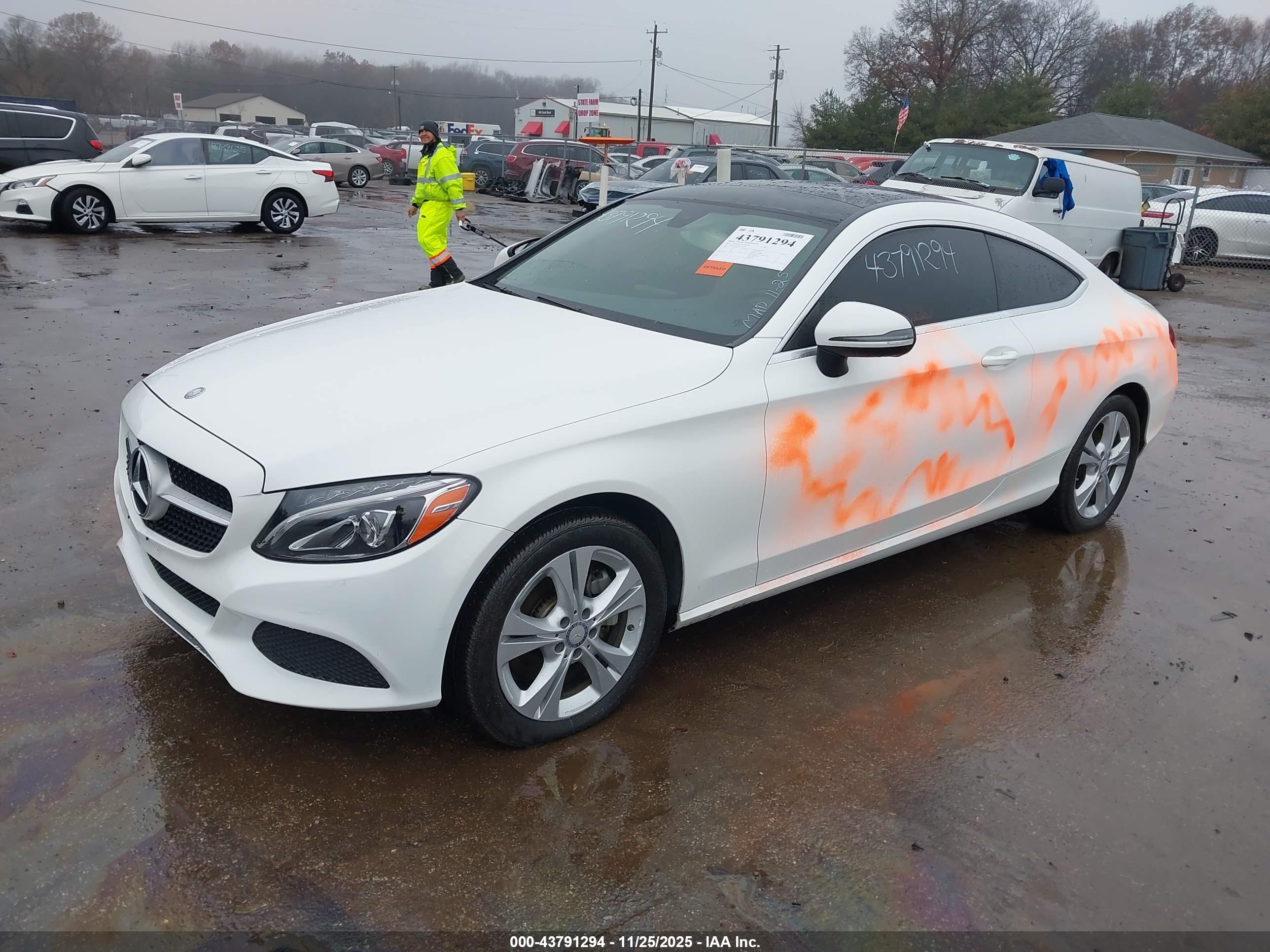 MERCEDES-BENZ C image 2