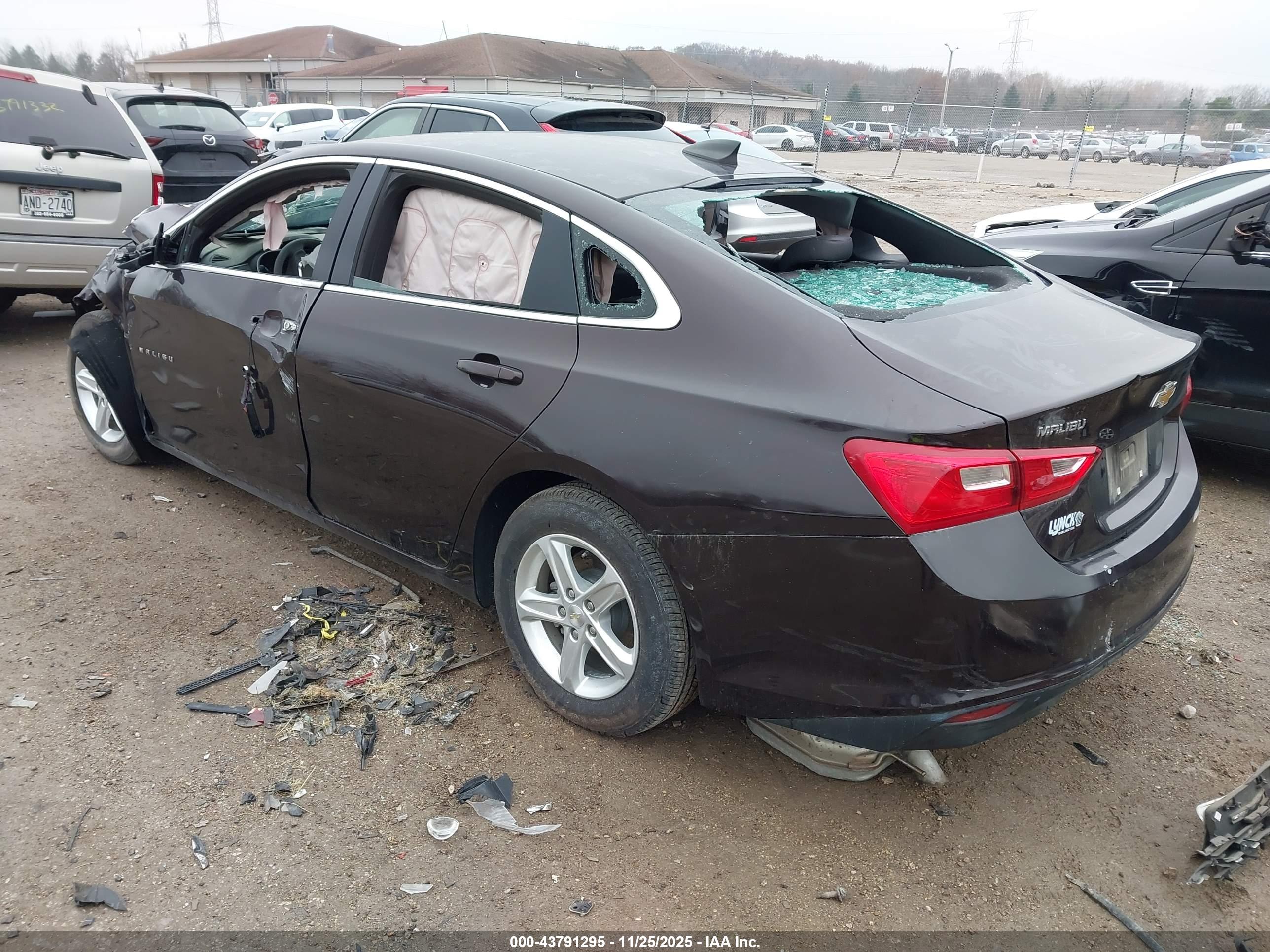 CHEVROLET MALIBU image 3
