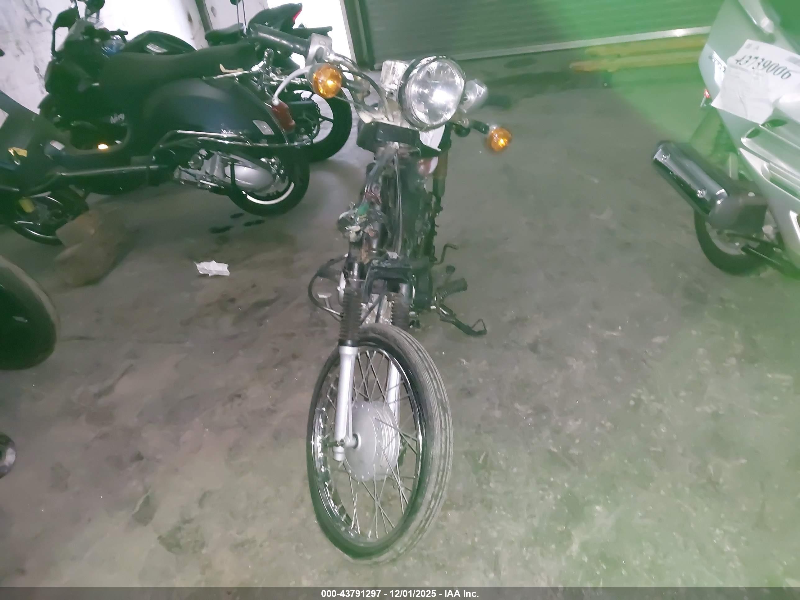 SYM SCOOTER image 5