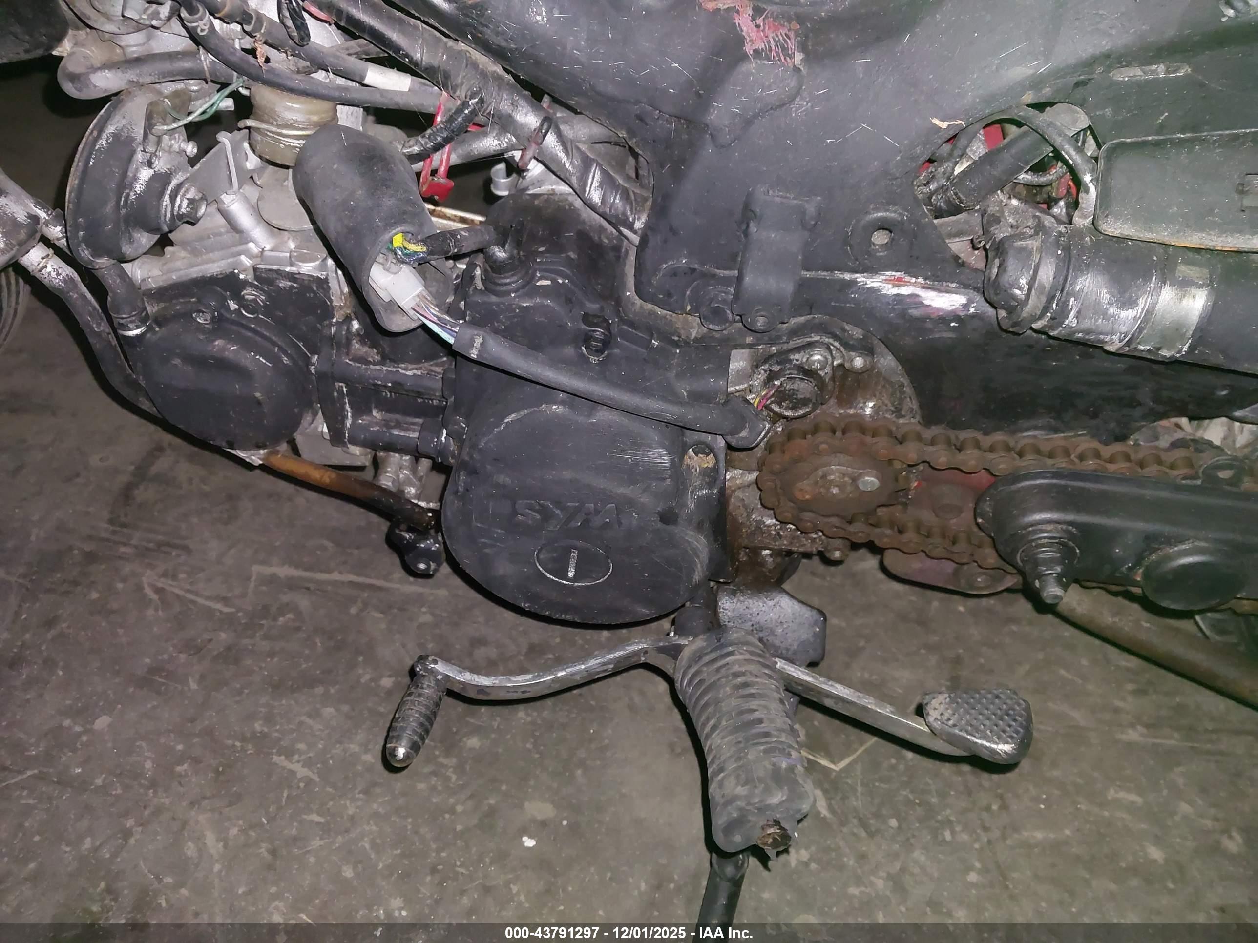 SYM SCOOTER image 9