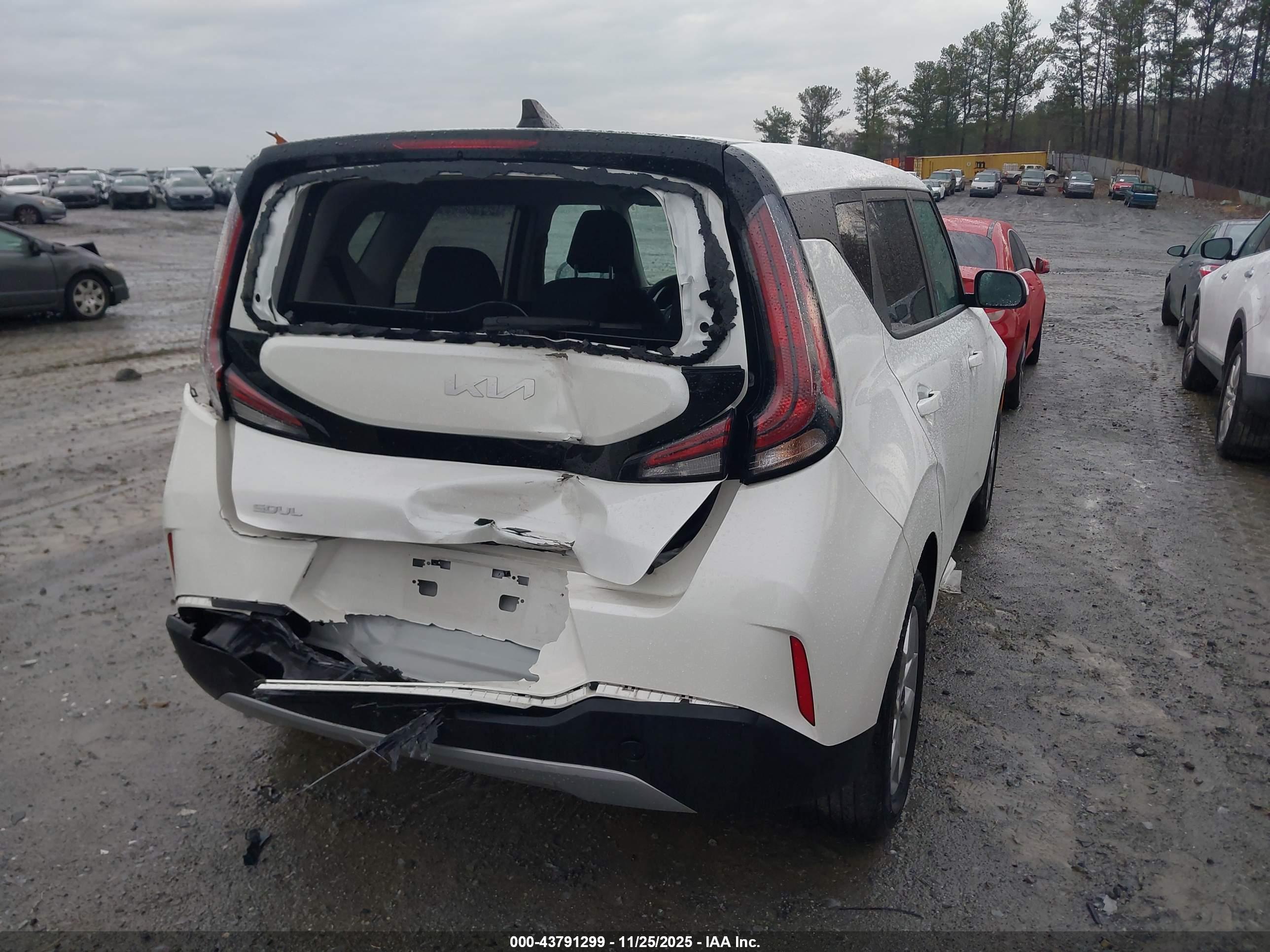 KIA SOUL image 4