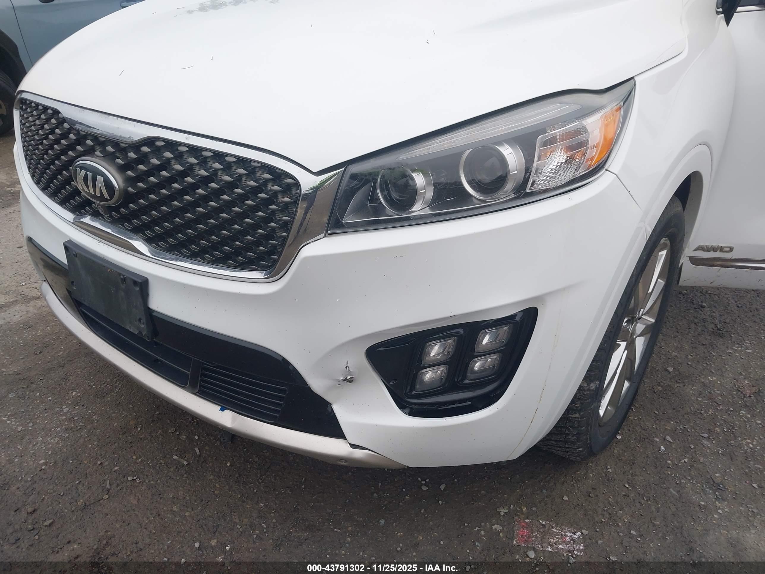 KIA SORENTO image 6