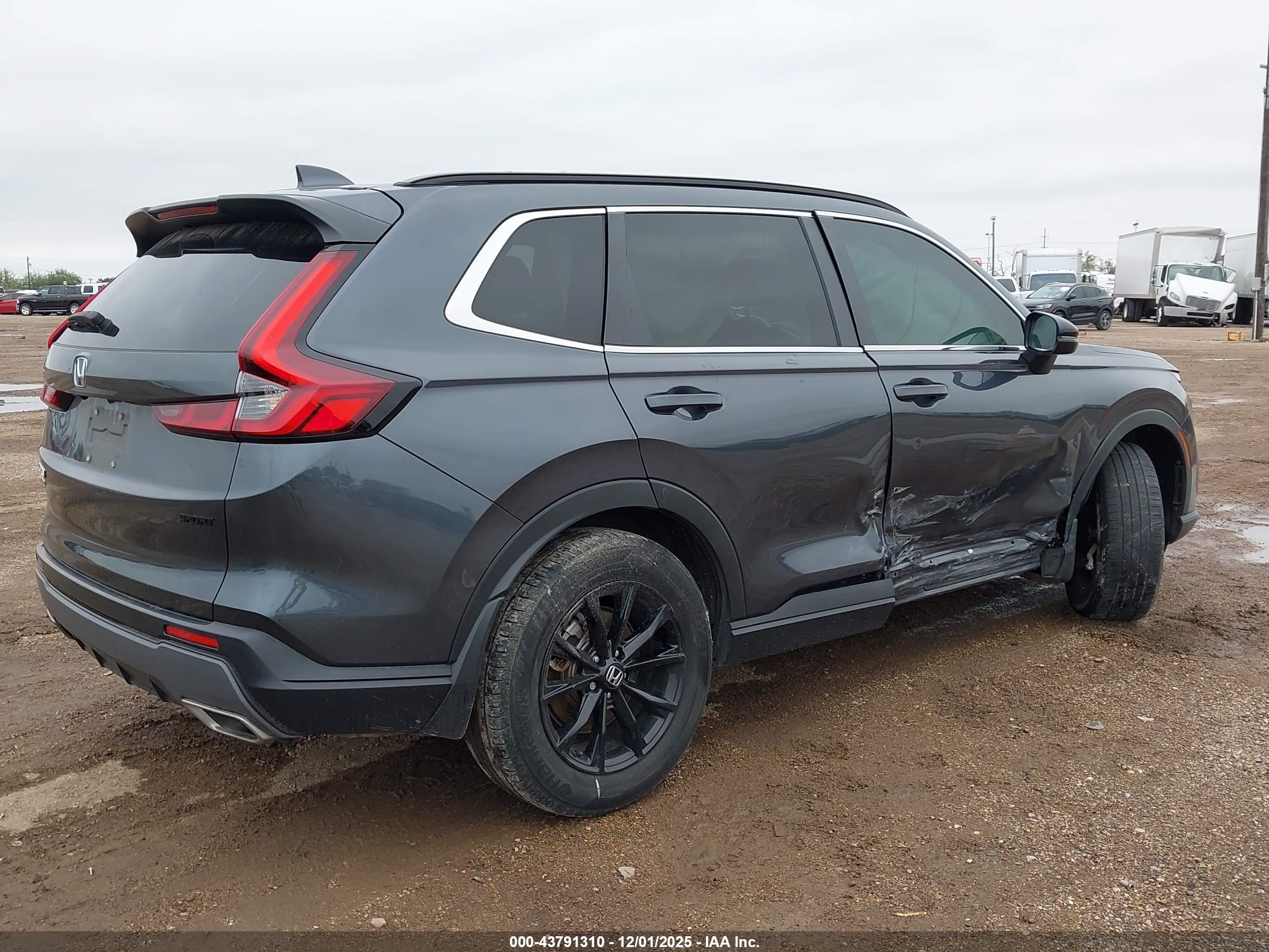 HONDA CR-V image 4