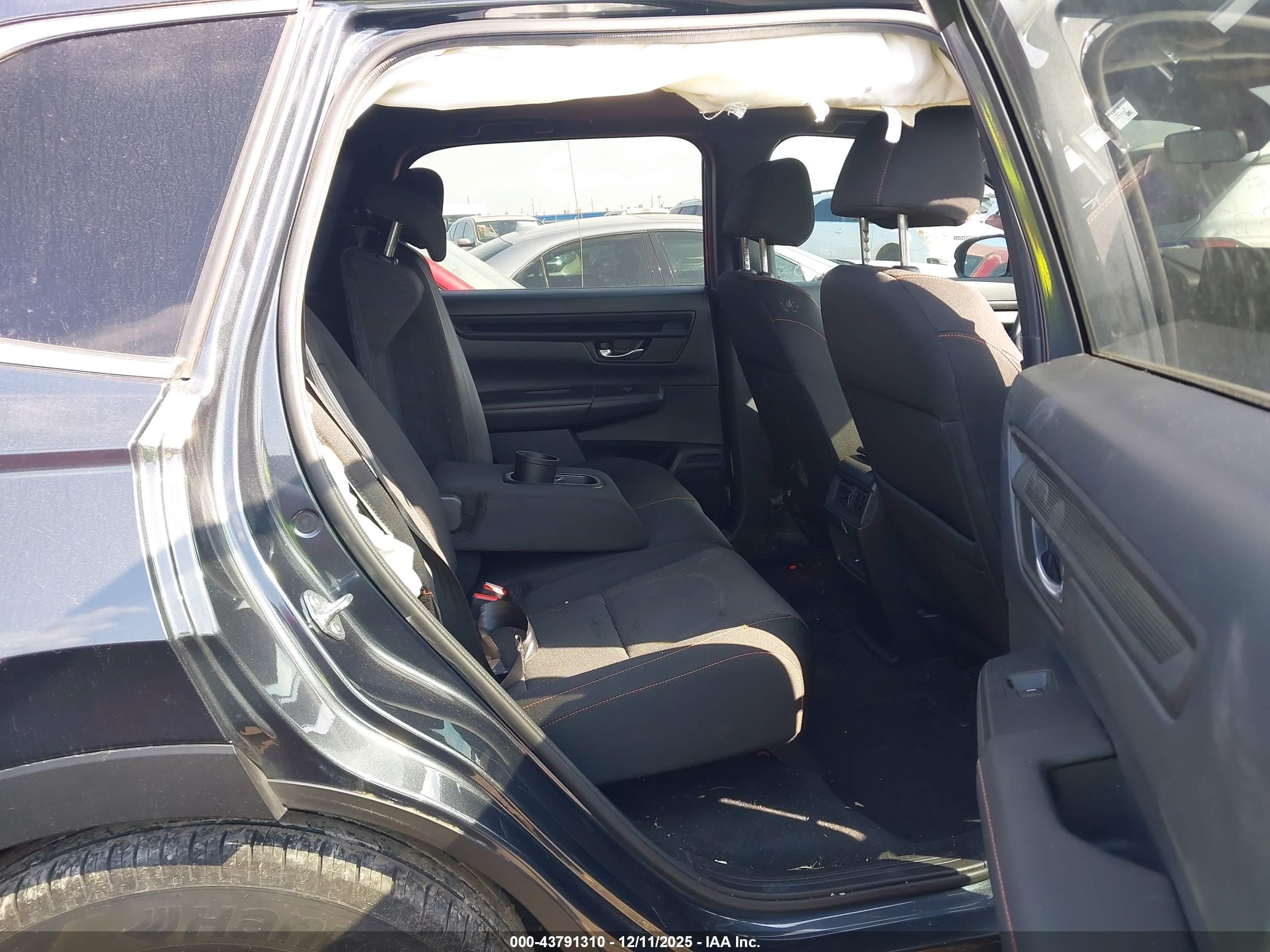 HONDA CR-V image 8