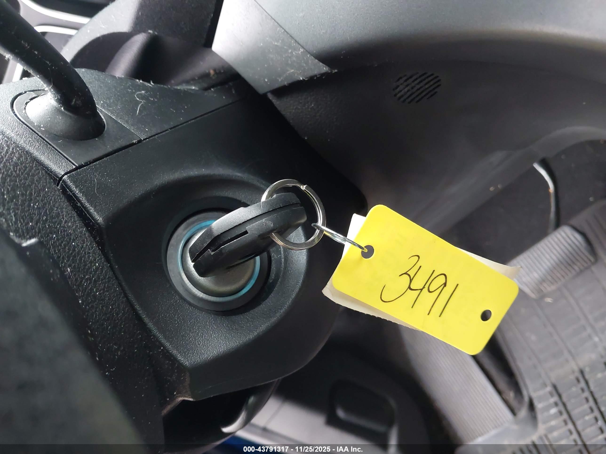FORD ESCAPE image 11