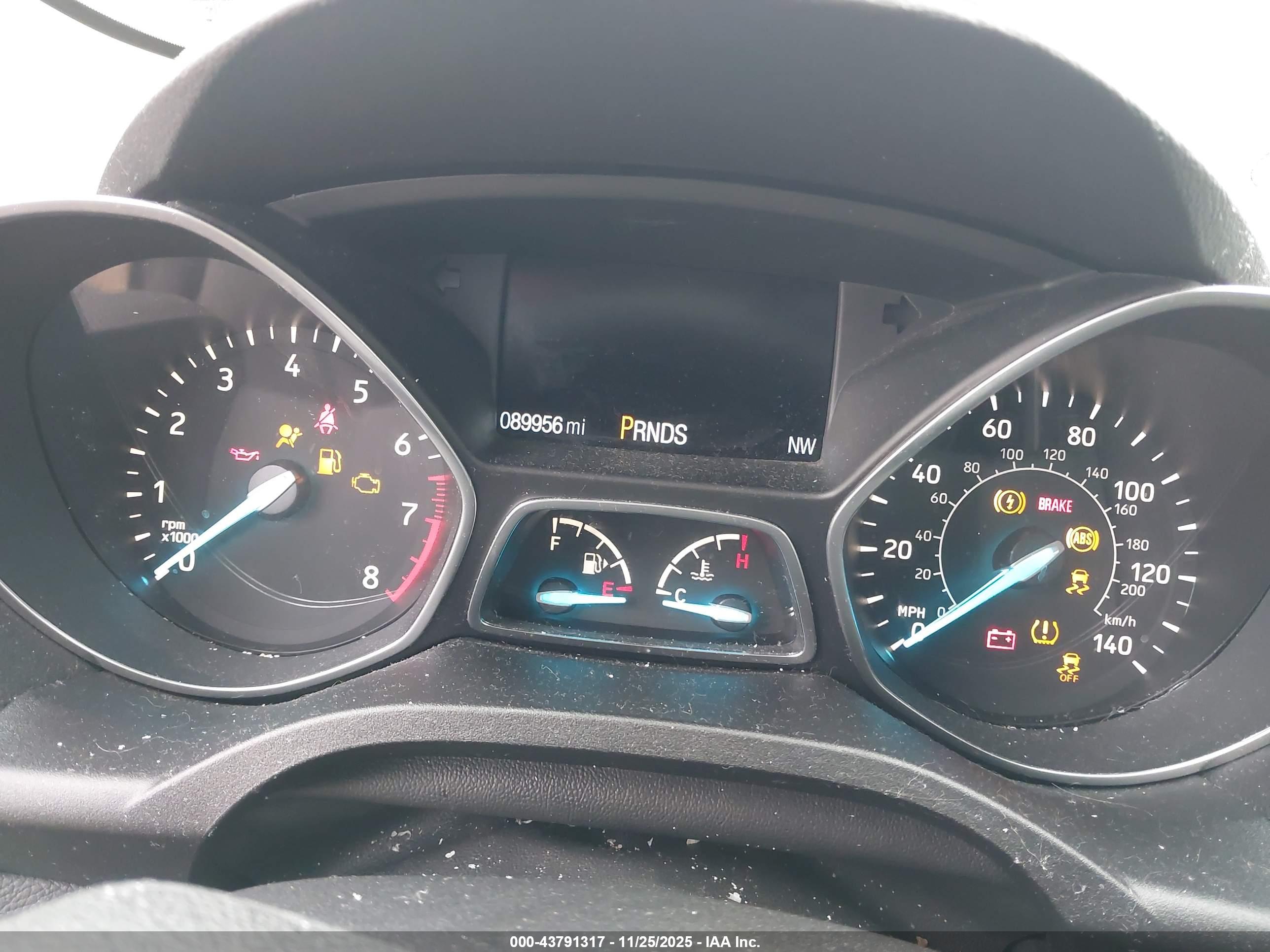 FORD ESCAPE image 7