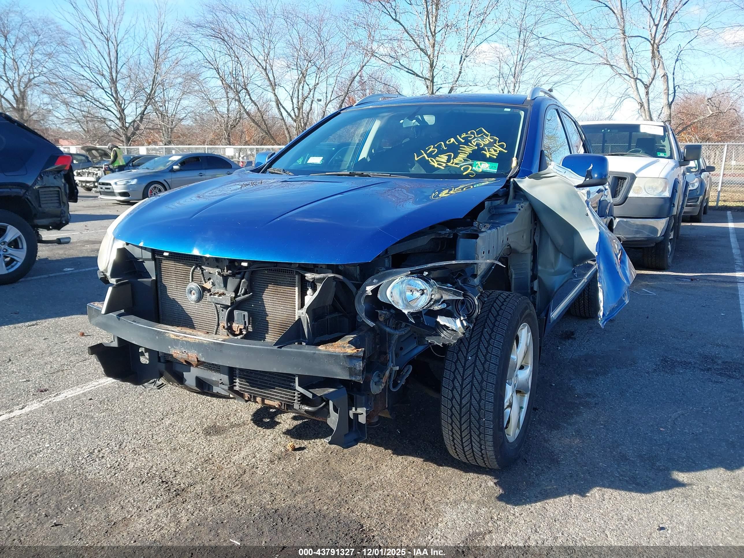 NISSAN ROGUE image 2