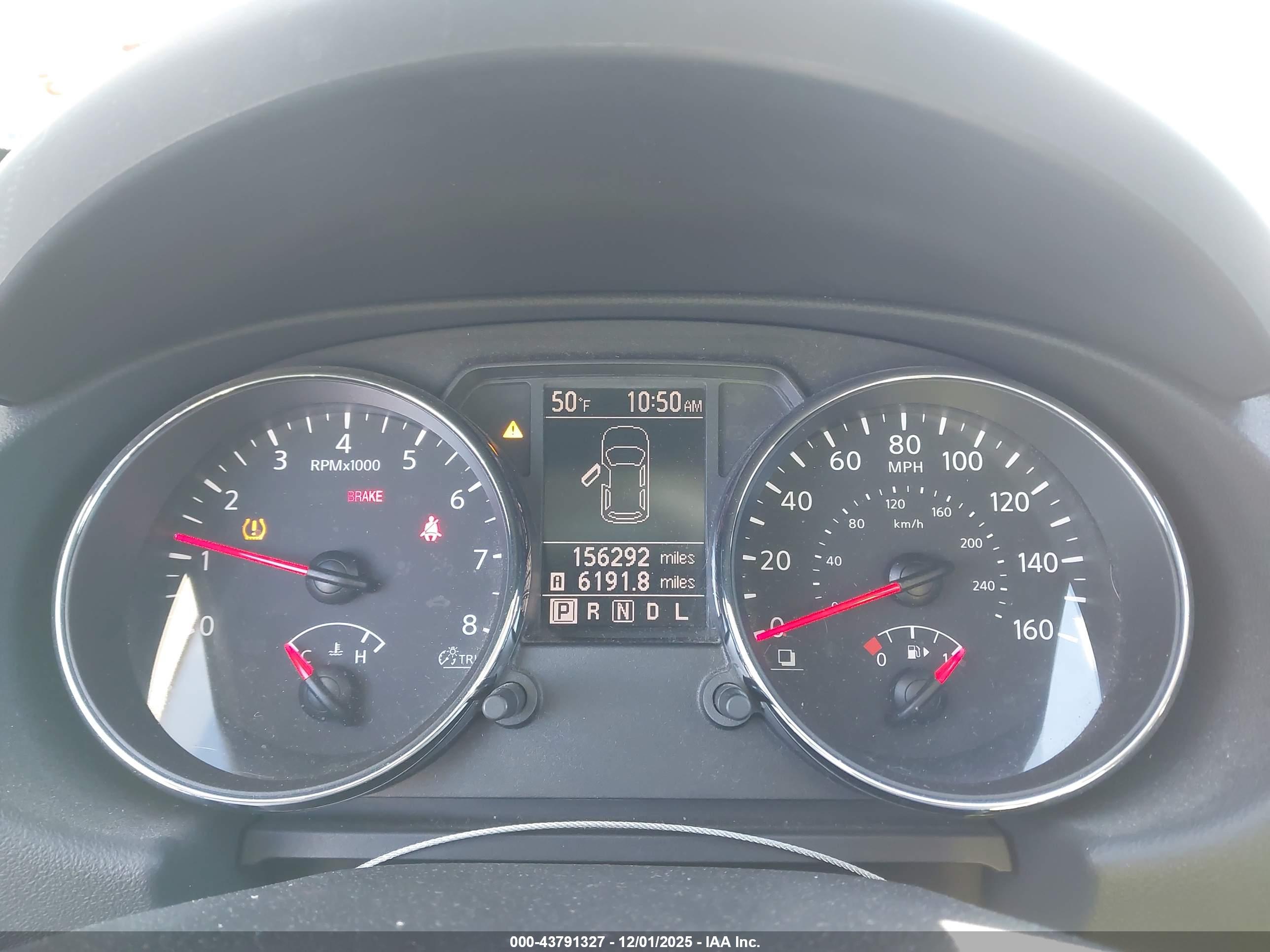 NISSAN ROGUE image 7
