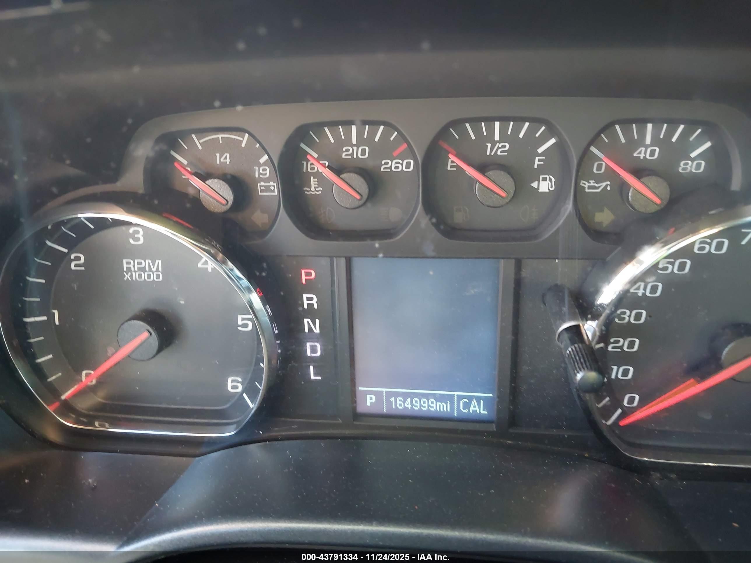 CHEVROLET SILVERADO image 7