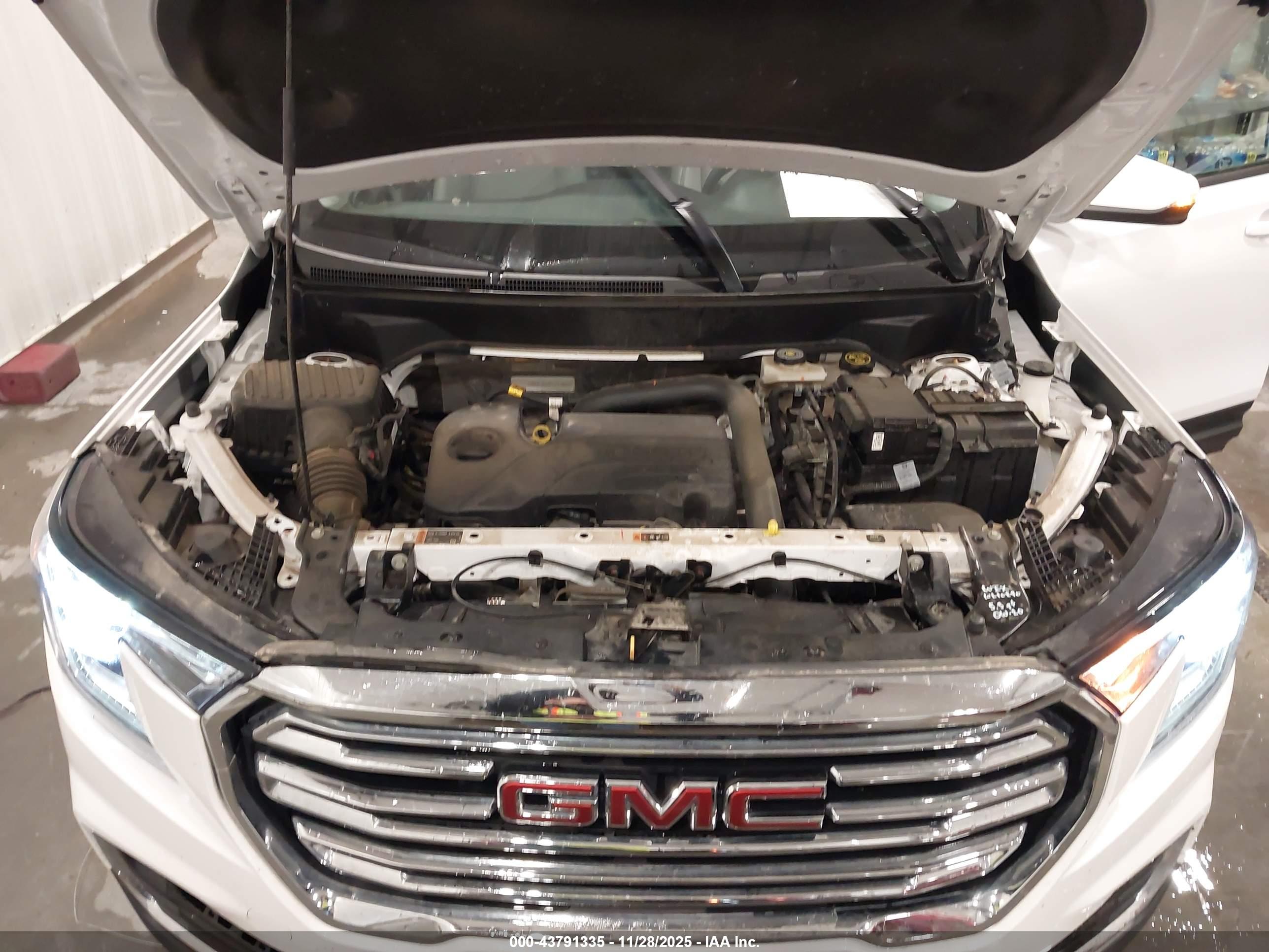 GMC TERRAIN image 10