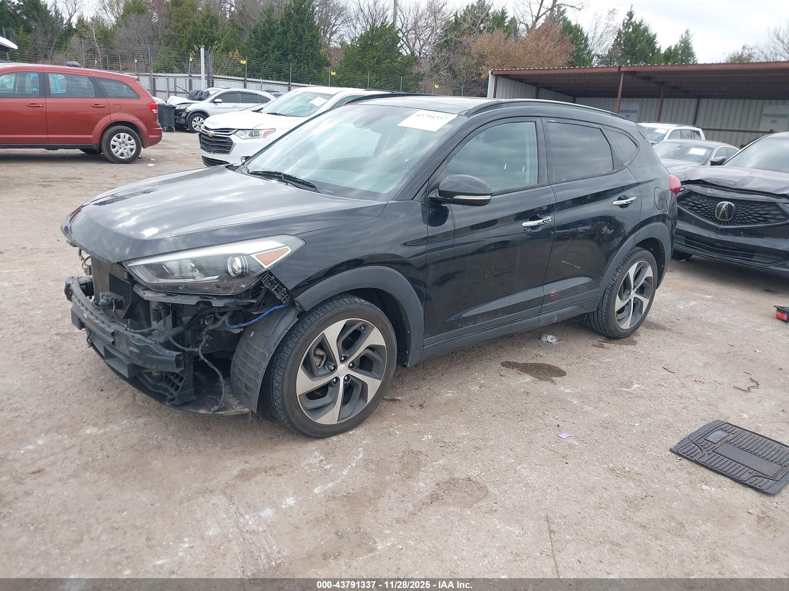 HYUNDAI TUCSON image 2