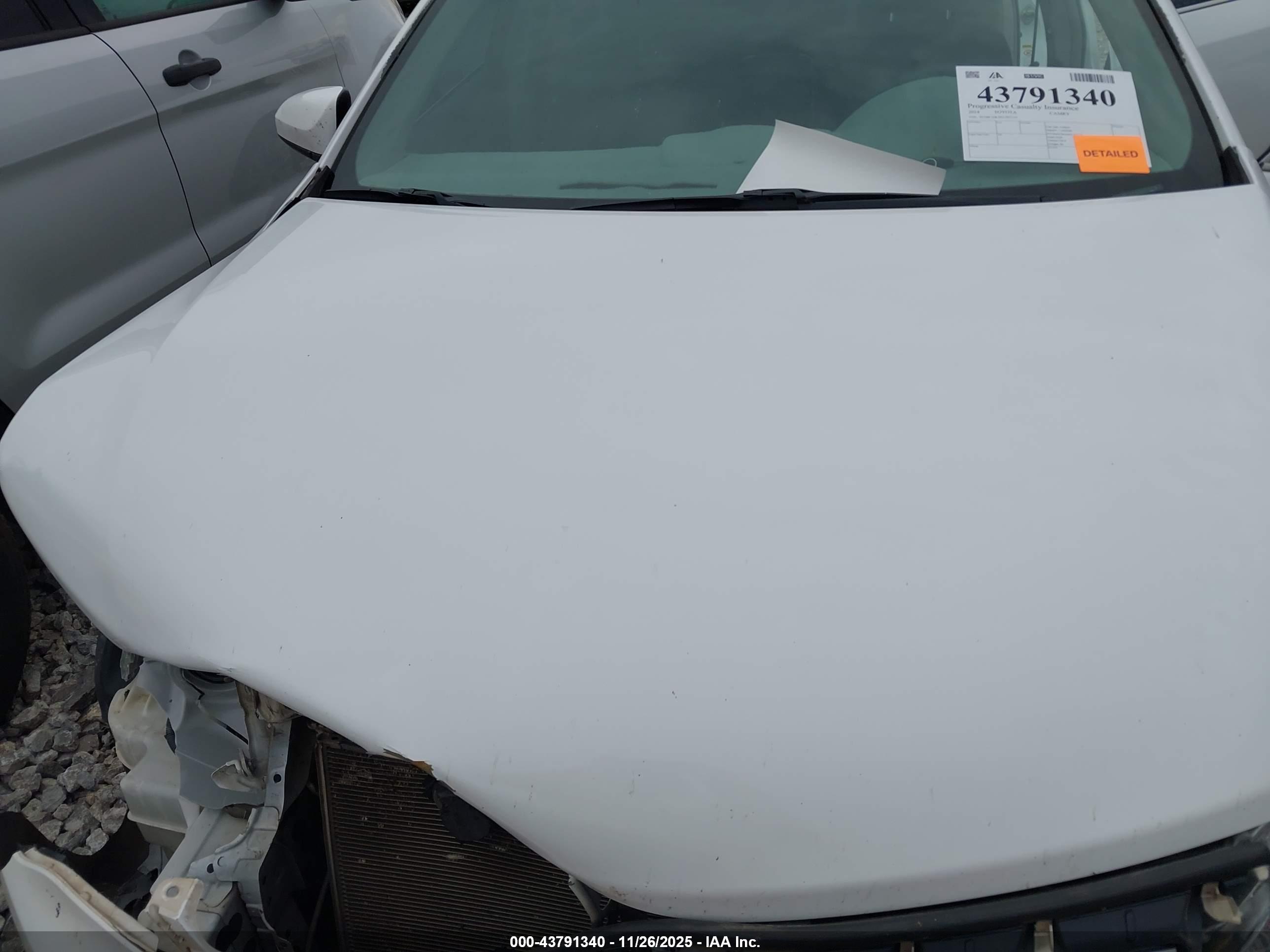 TOYOTA CAMRY image 10