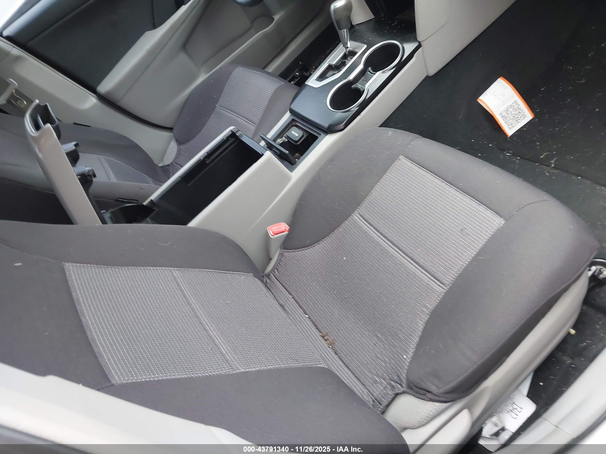 TOYOTA CAMRY image 8