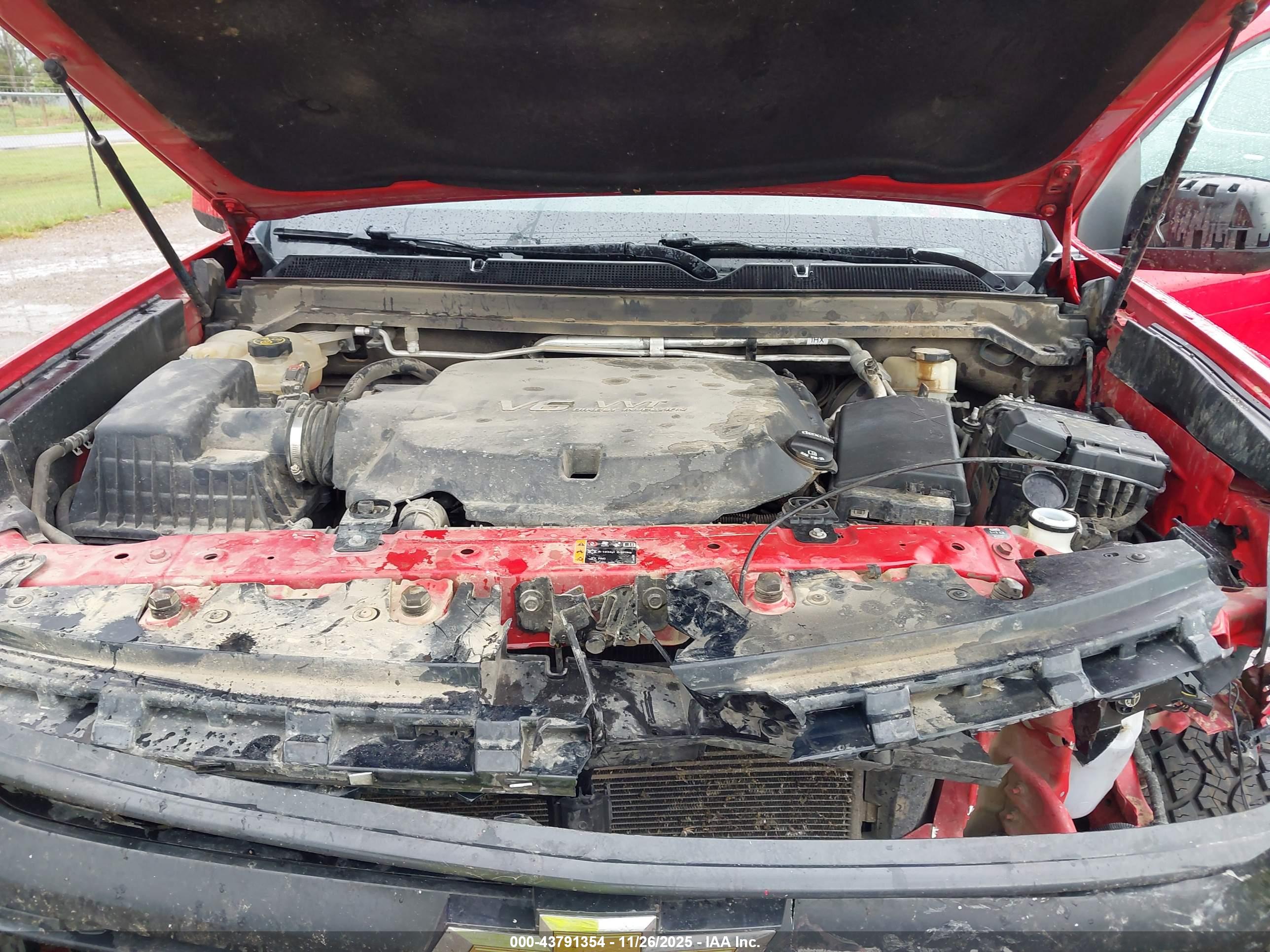 CHEVROLET COLORADO image 10