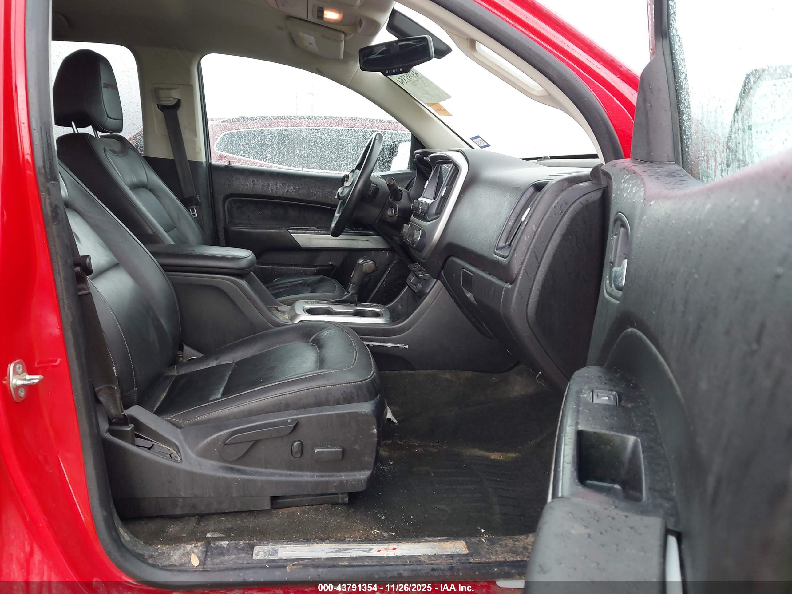 CHEVROLET COLORADO image 5