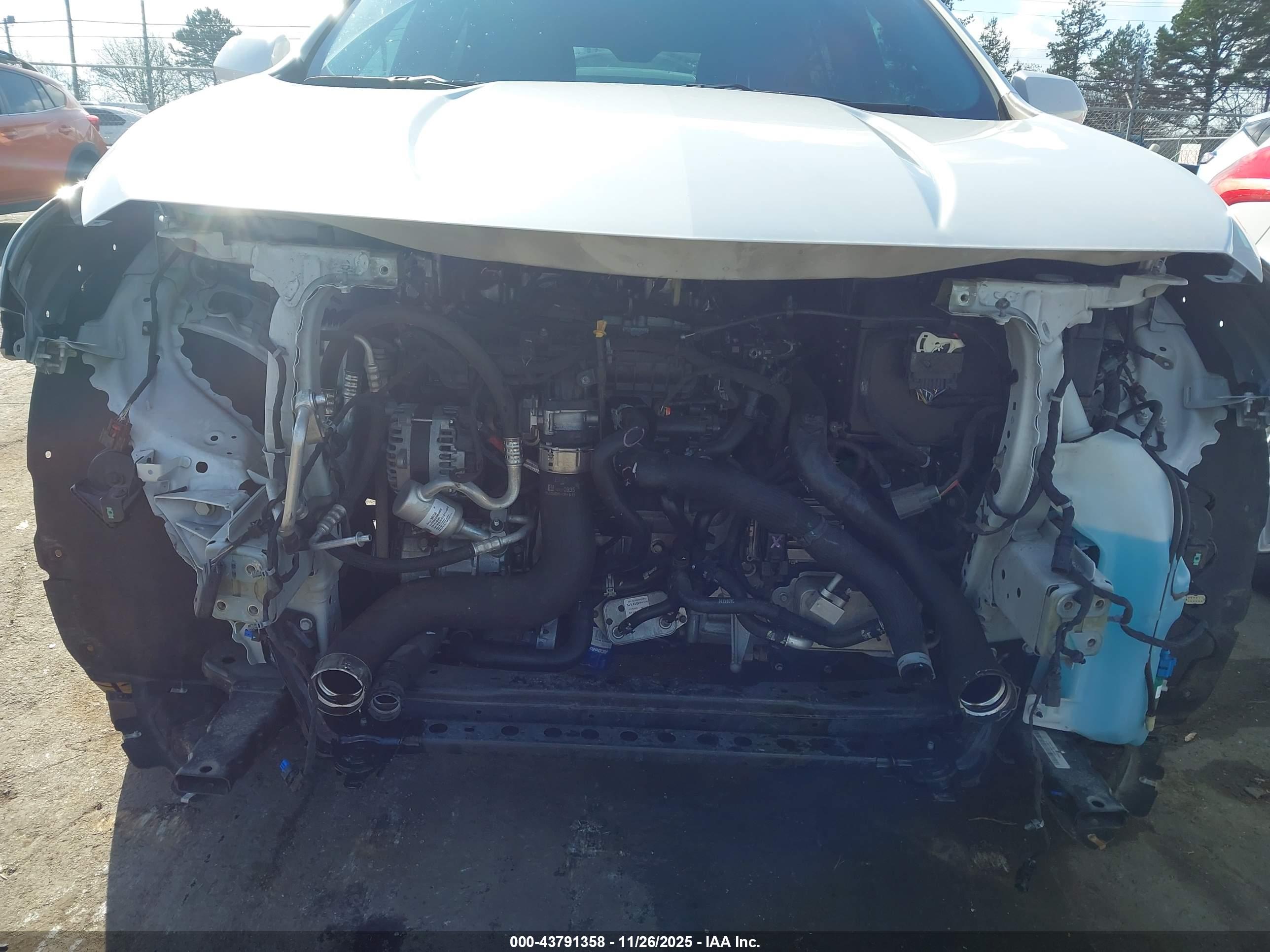 CADILLAC XT4 image 6