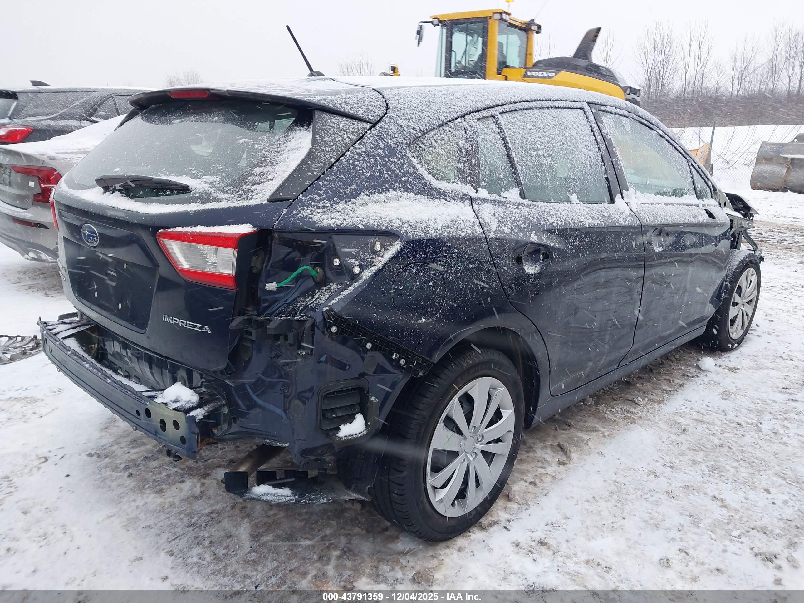 SUBARU IMPREZA image 4