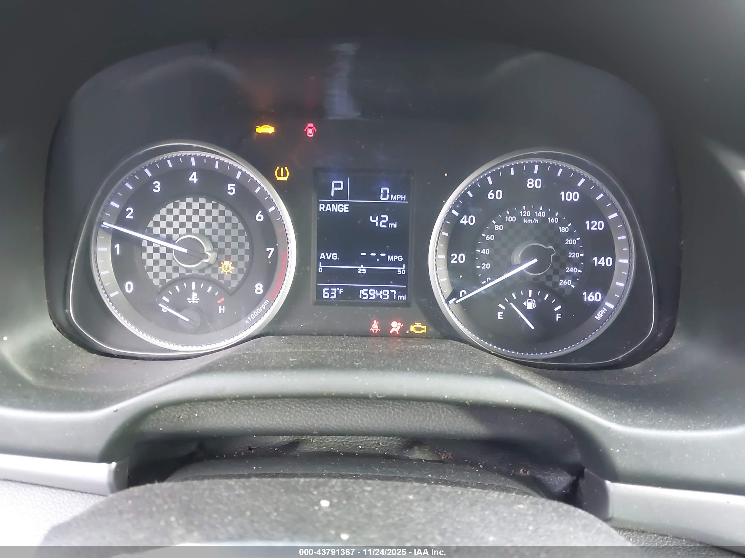 HYUNDAI ELANTRA image 7