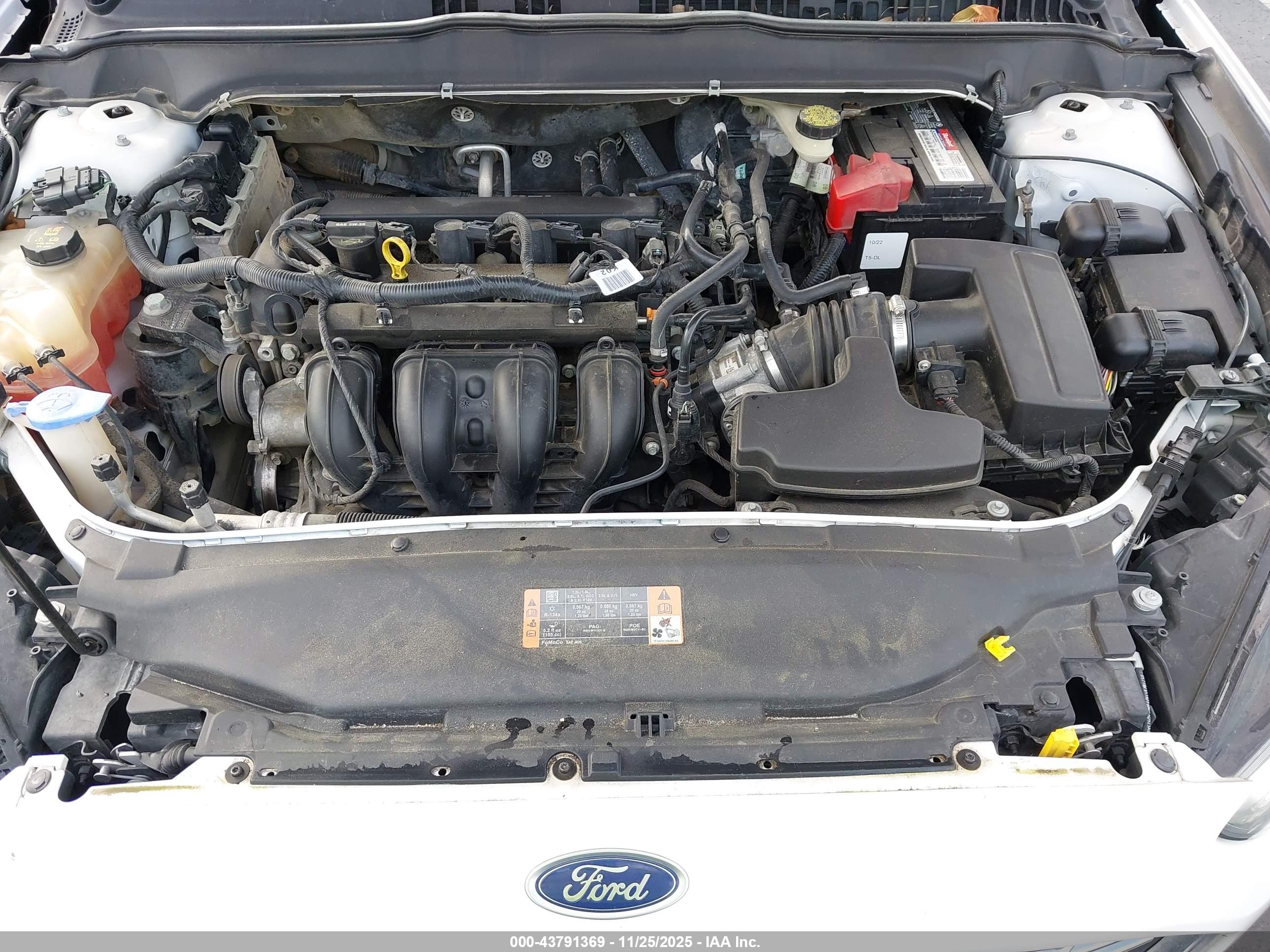 FORD FUSION image 10