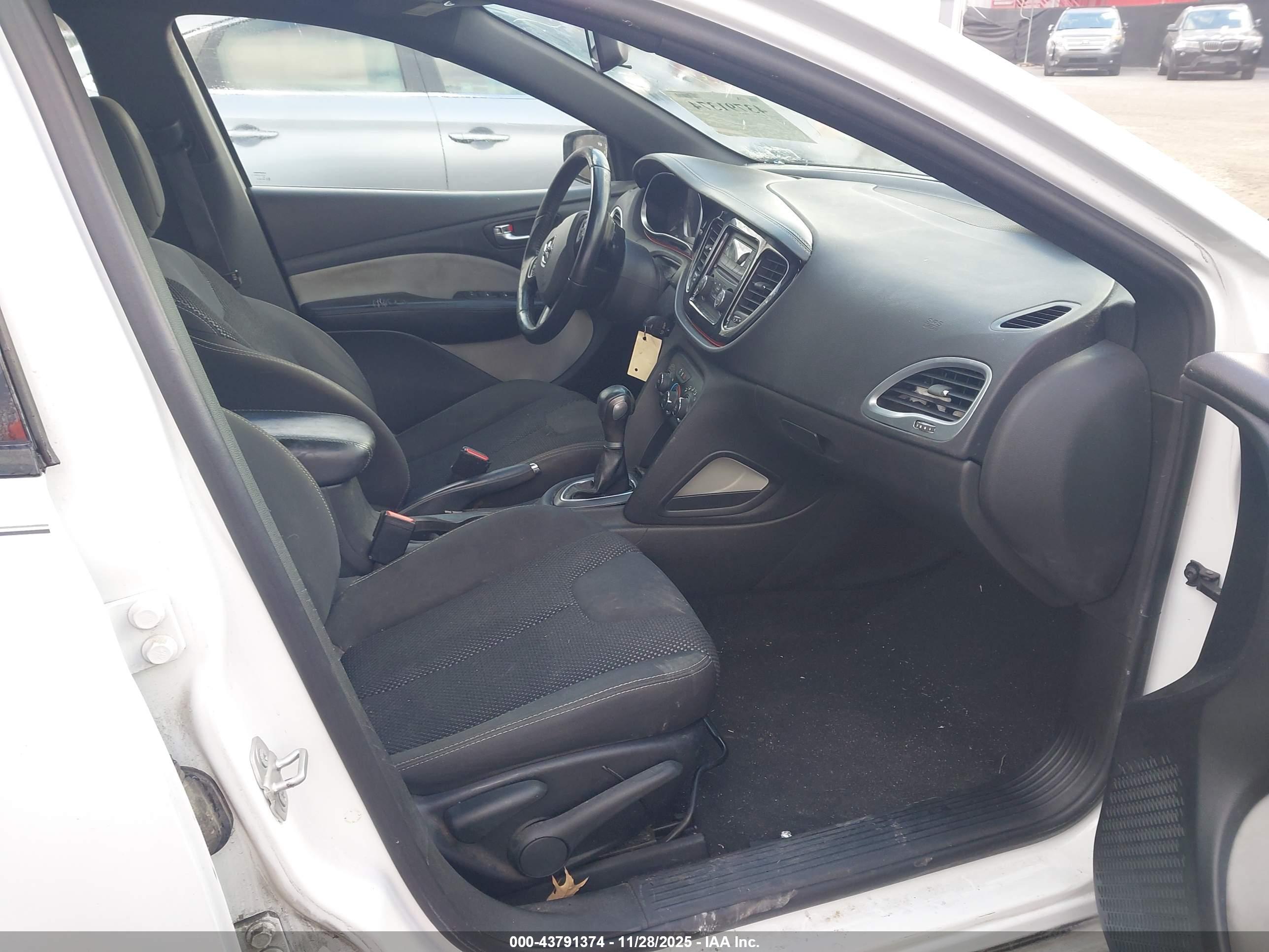 DODGE DART image 5