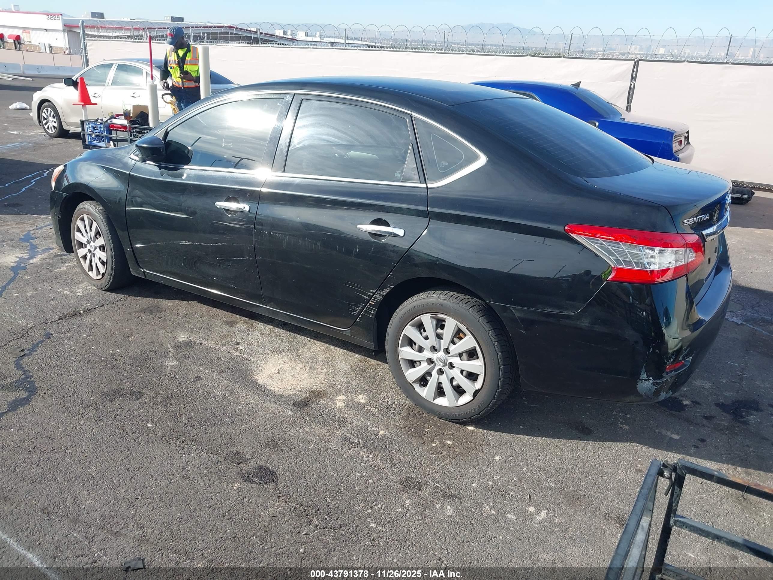 NISSAN SENTRA image 3