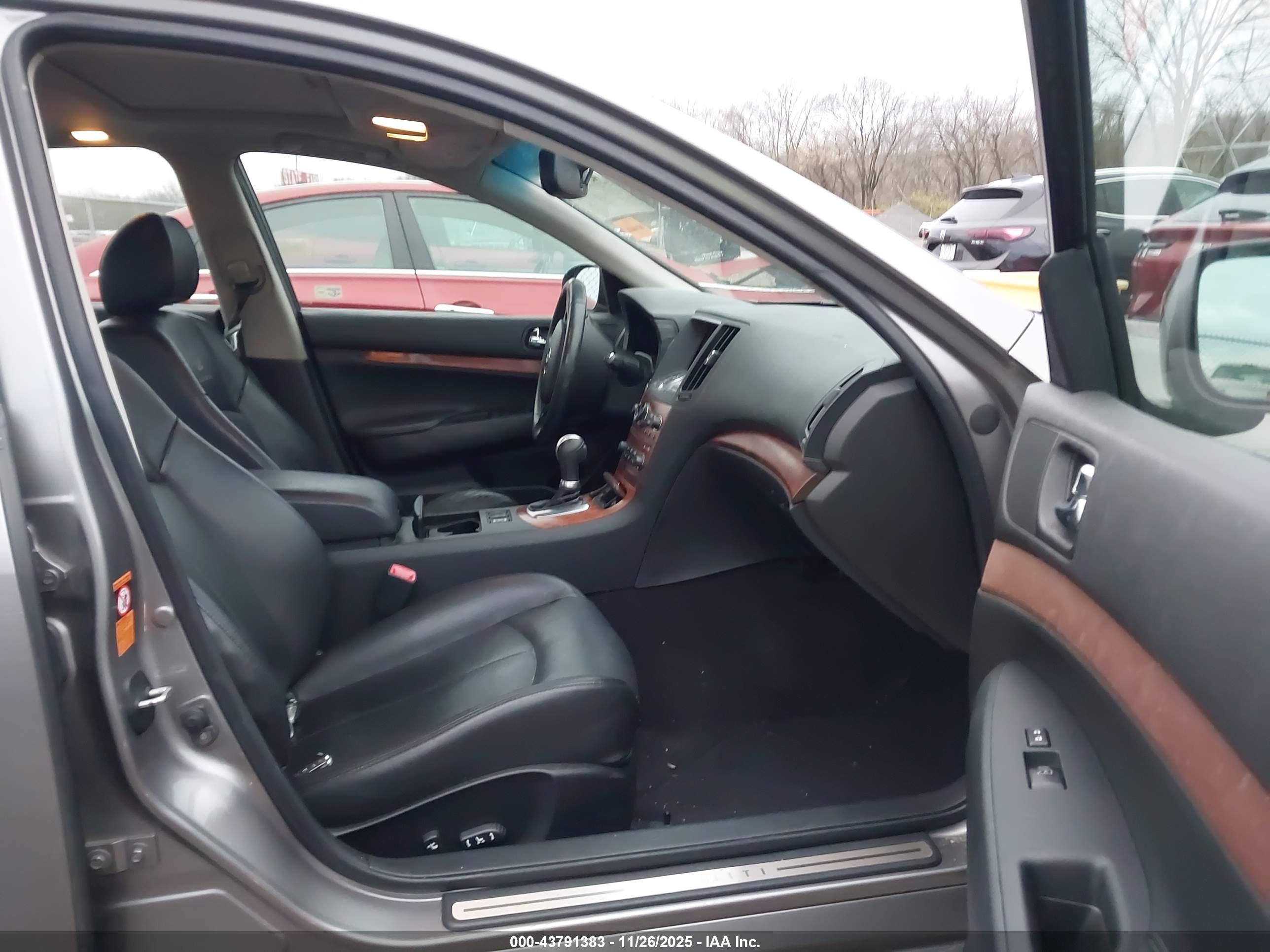 INFINITI G35X image 5