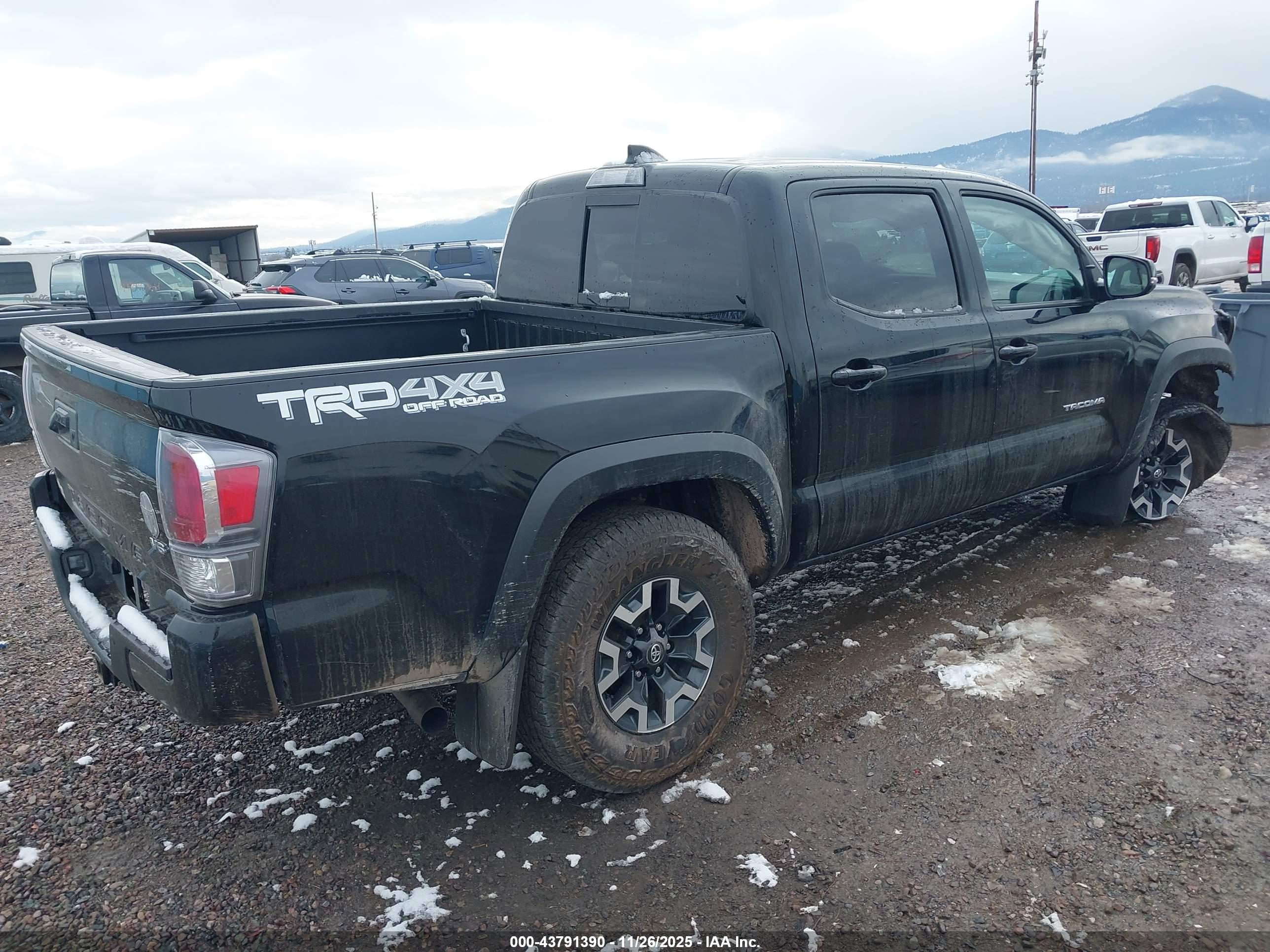 TOYOTA TACOMA image 4