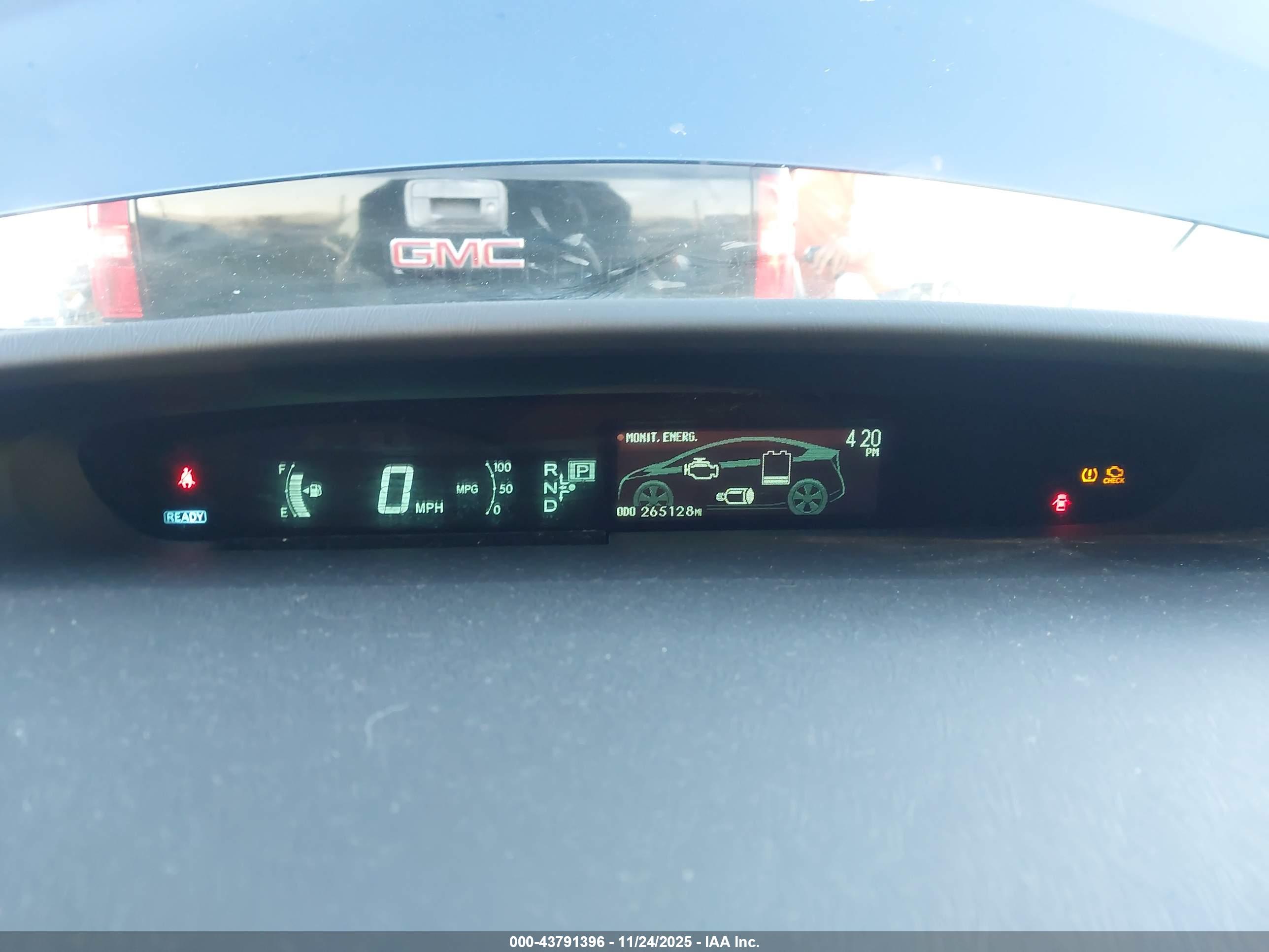 TOYOTA PRIUS image 7