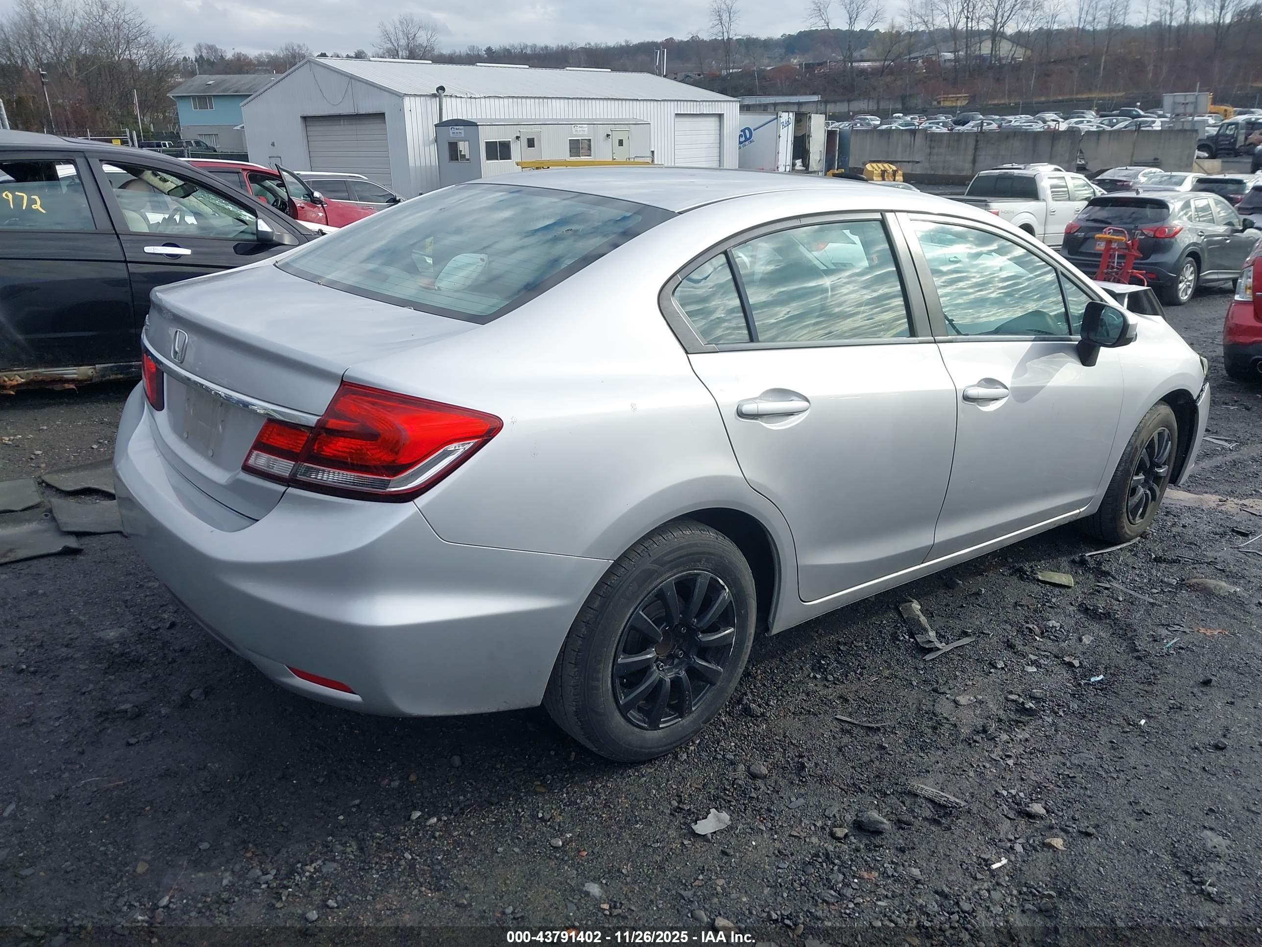 HONDA CIVIC image 4