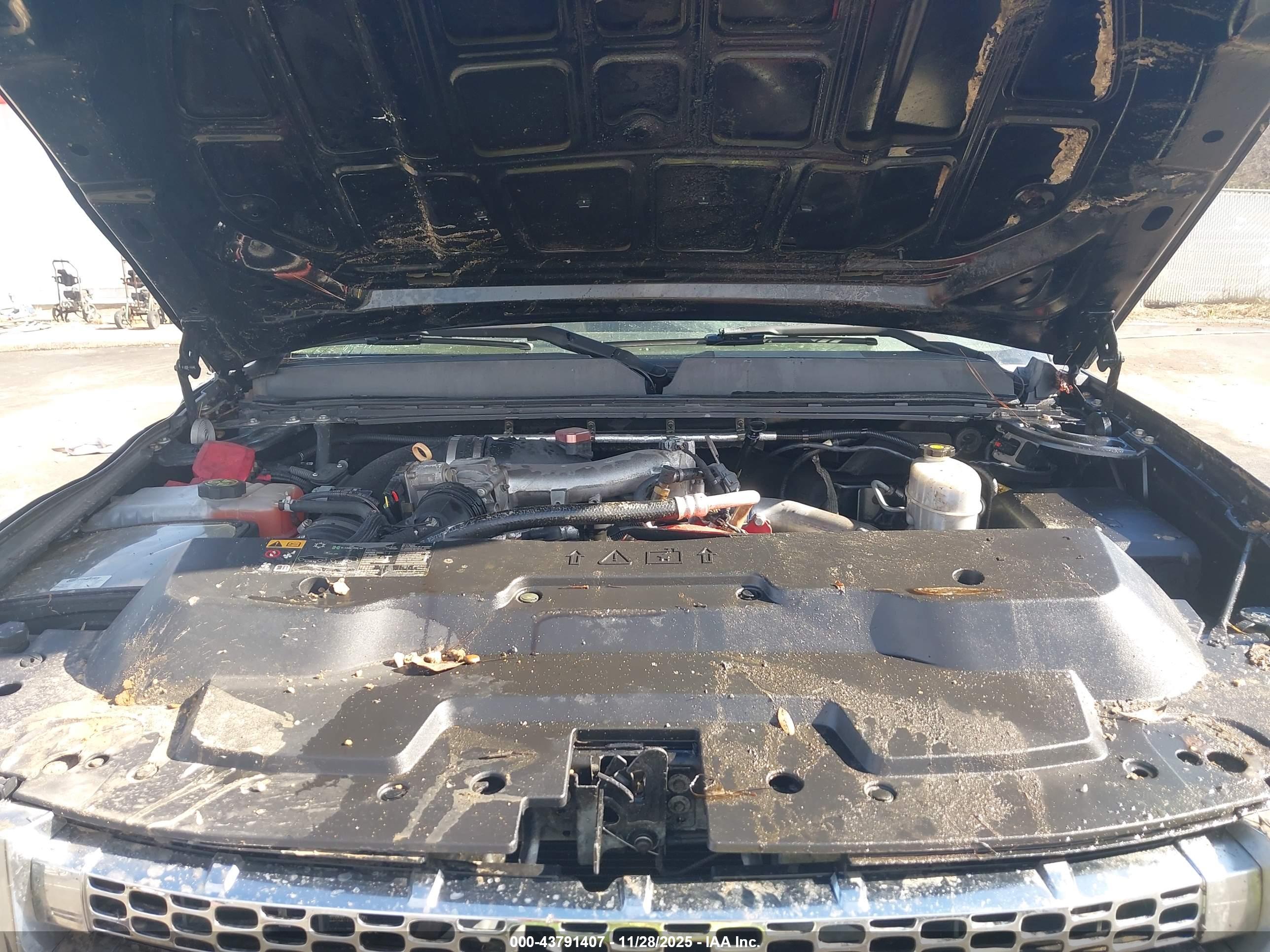 GMC SIERRA image 10