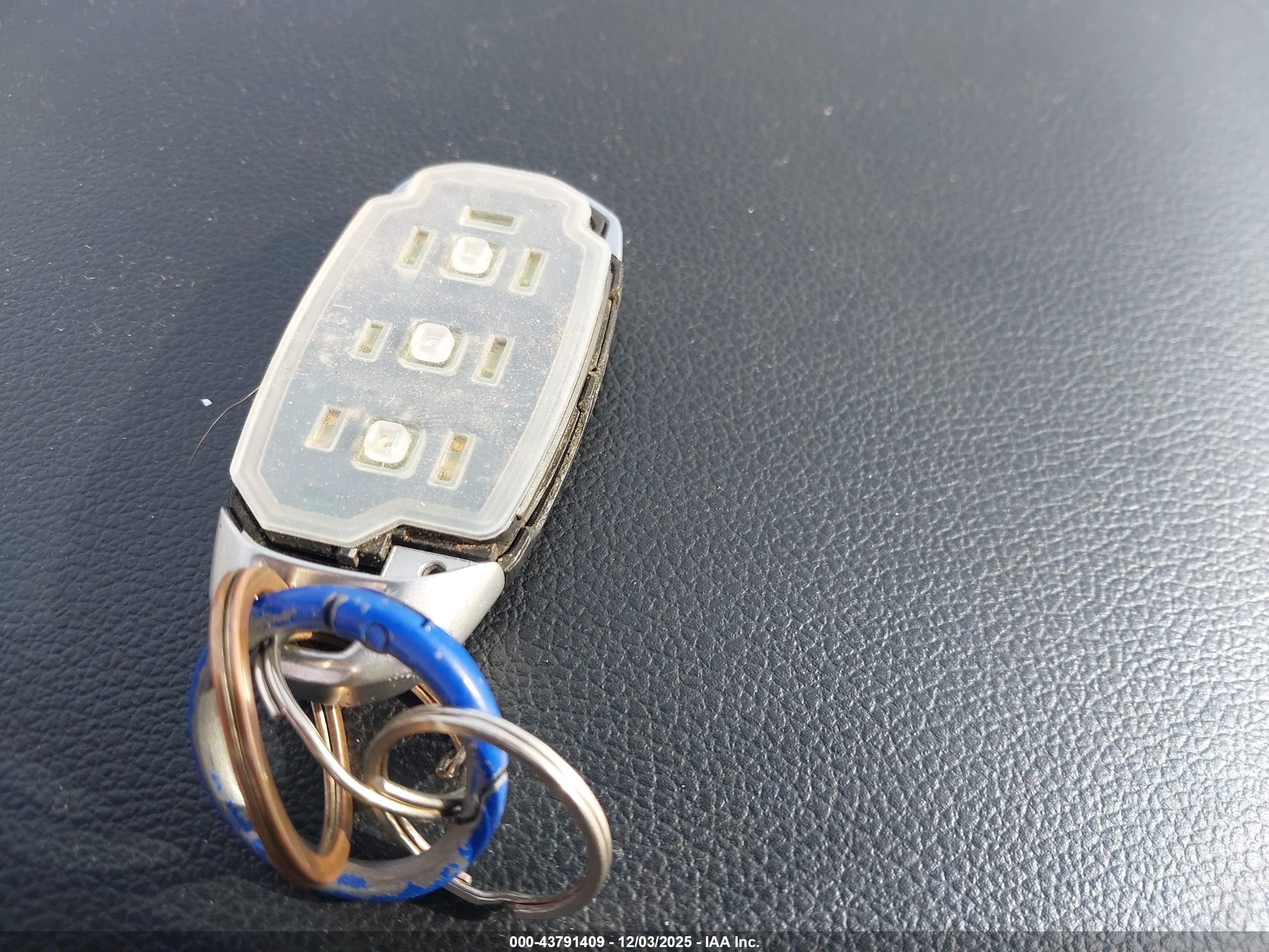 HYUNDAI SANTA image 11