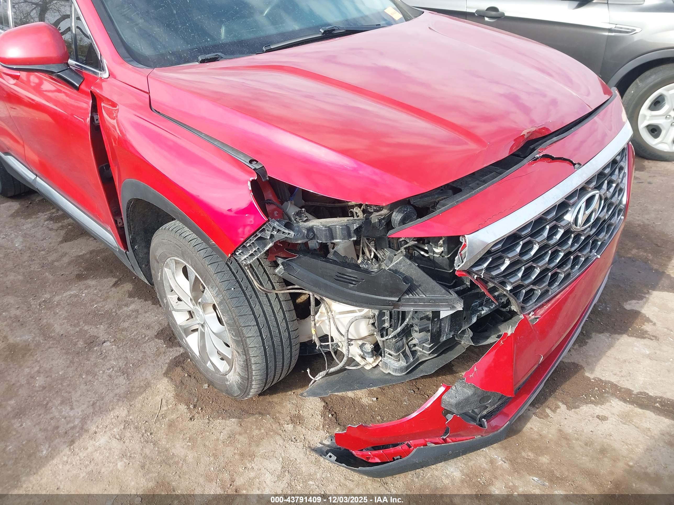 HYUNDAI SANTA image 6