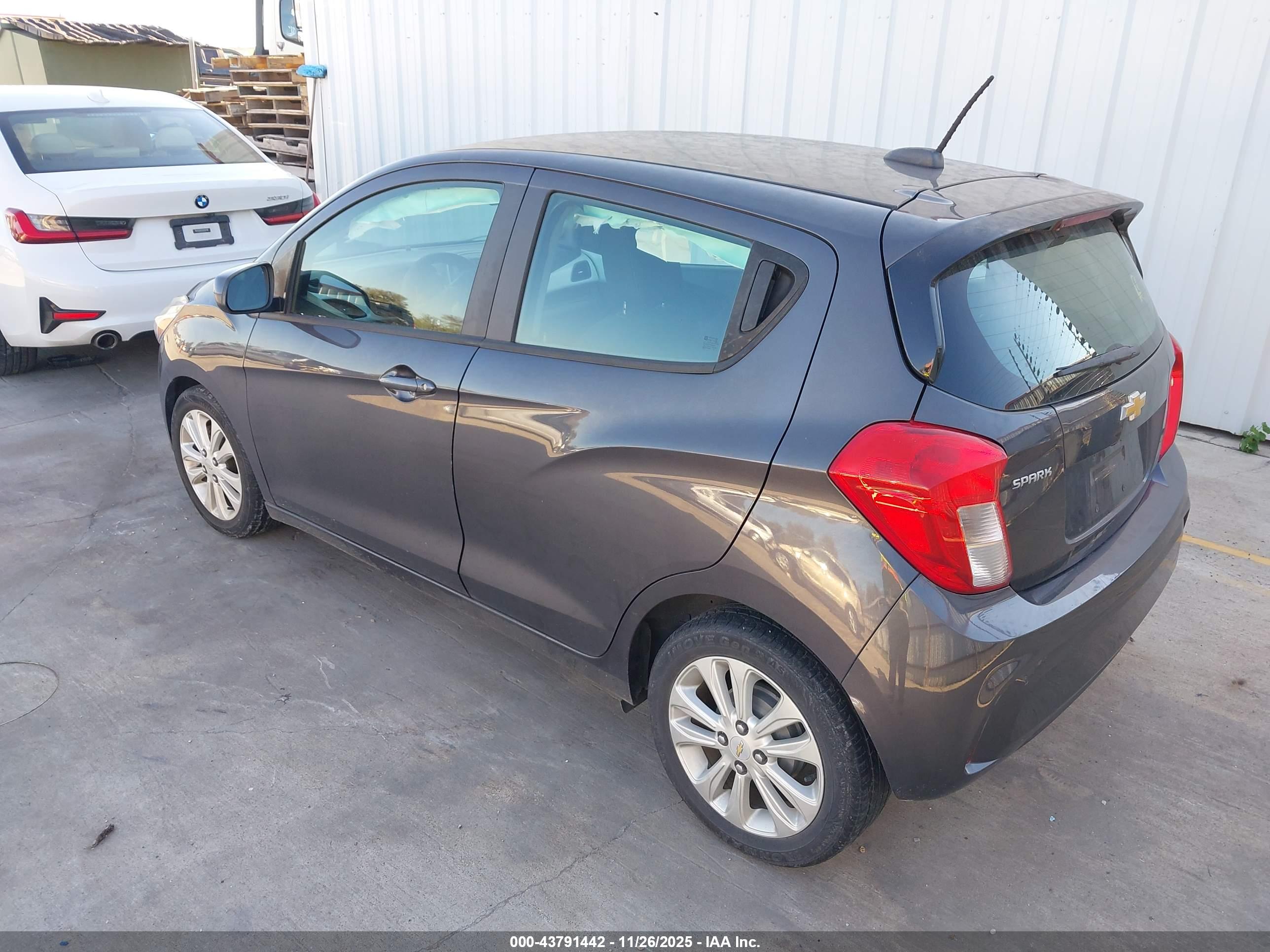 CHEVROLET SPARK image 3