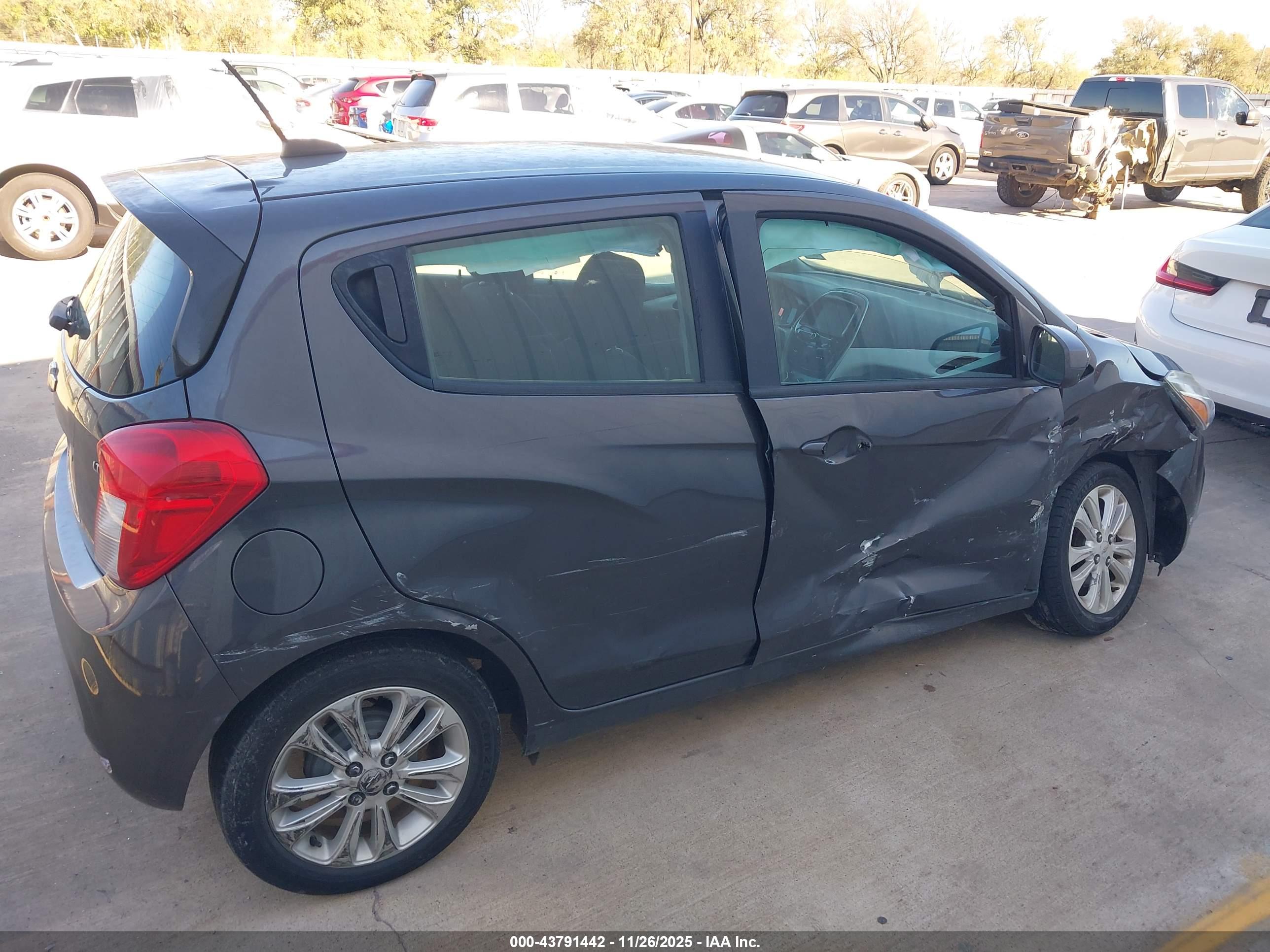 CHEVROLET SPARK image 6