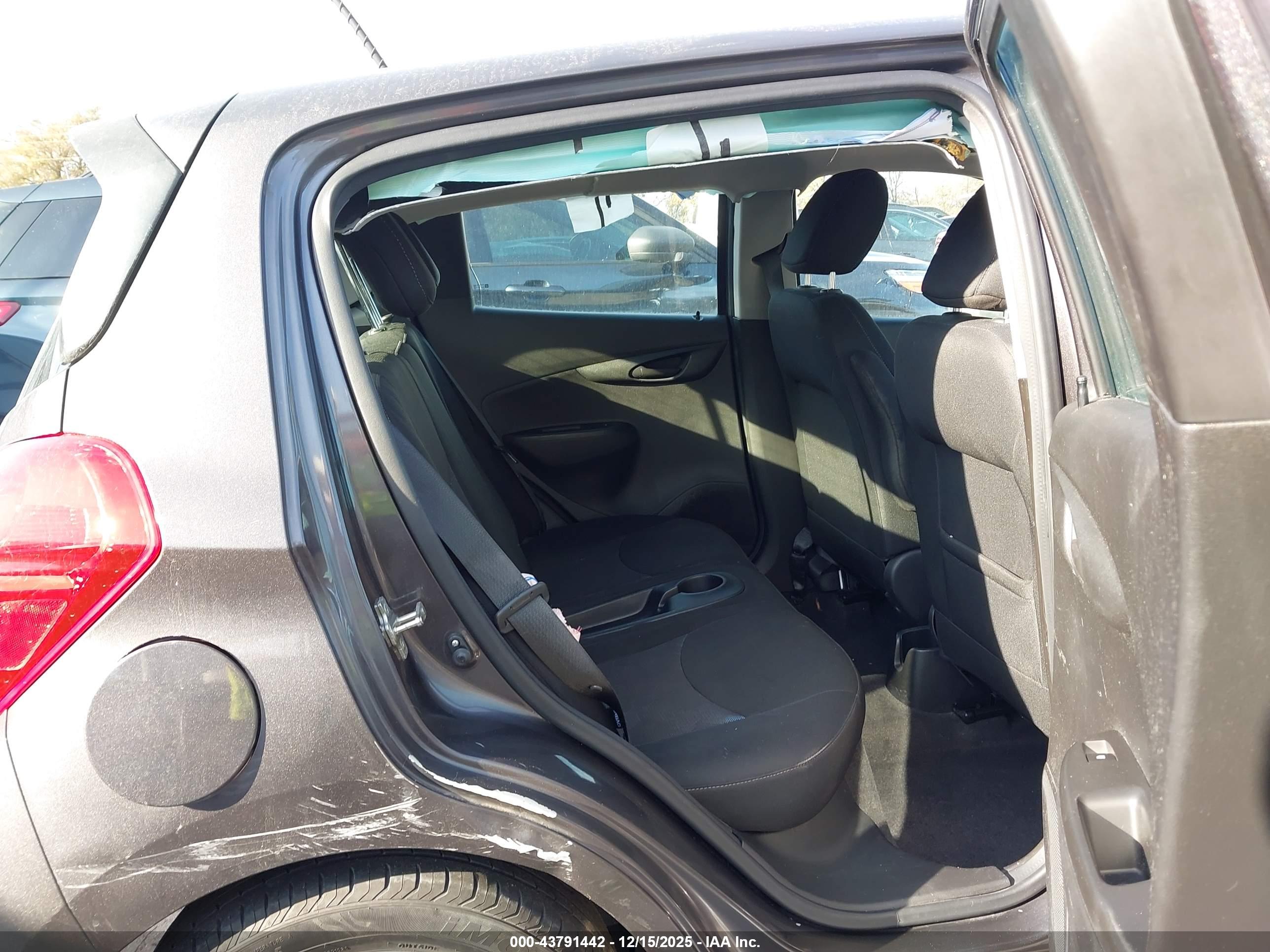CHEVROLET SPARK image 8