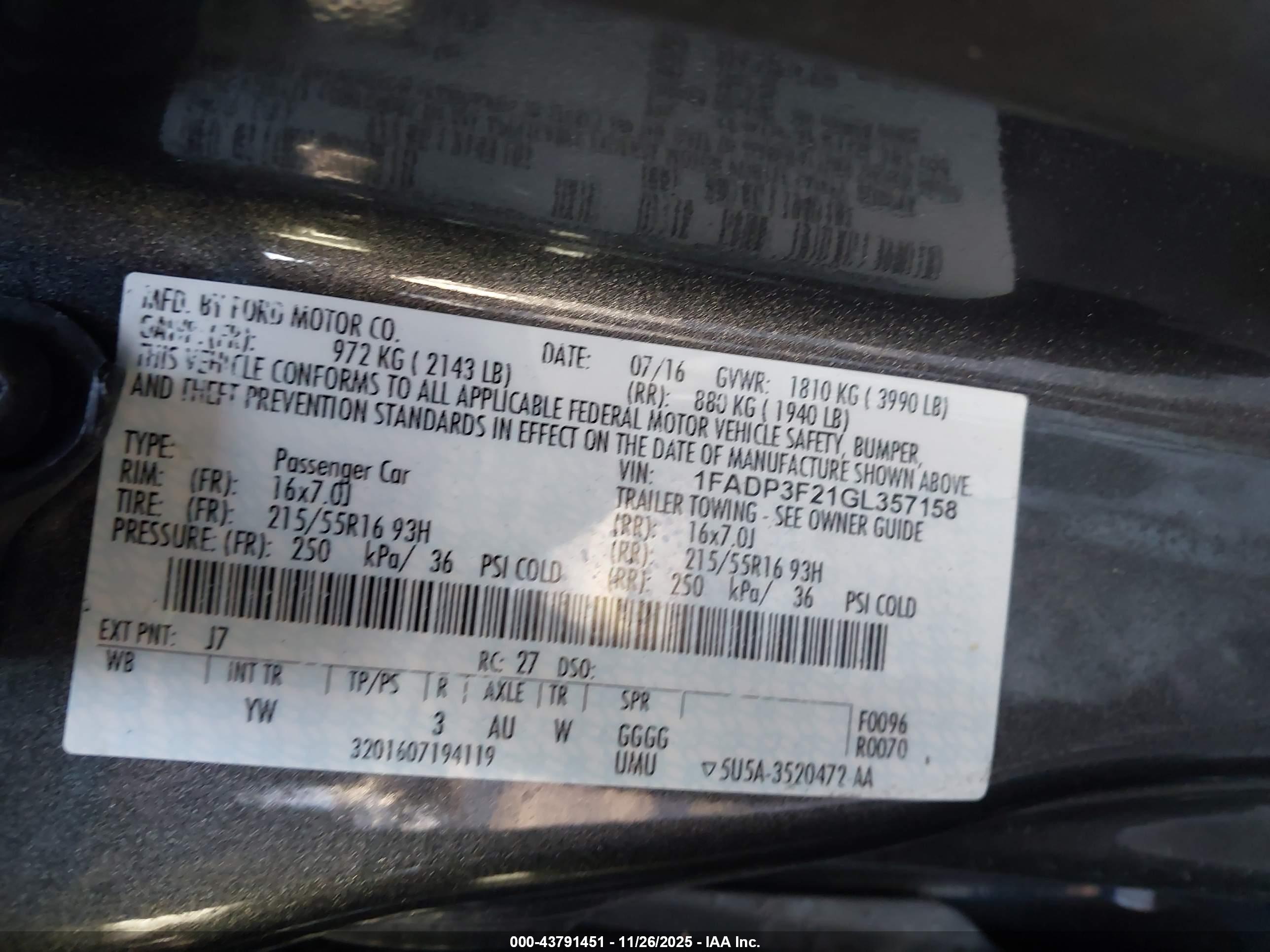 FORD FOCUS image 9