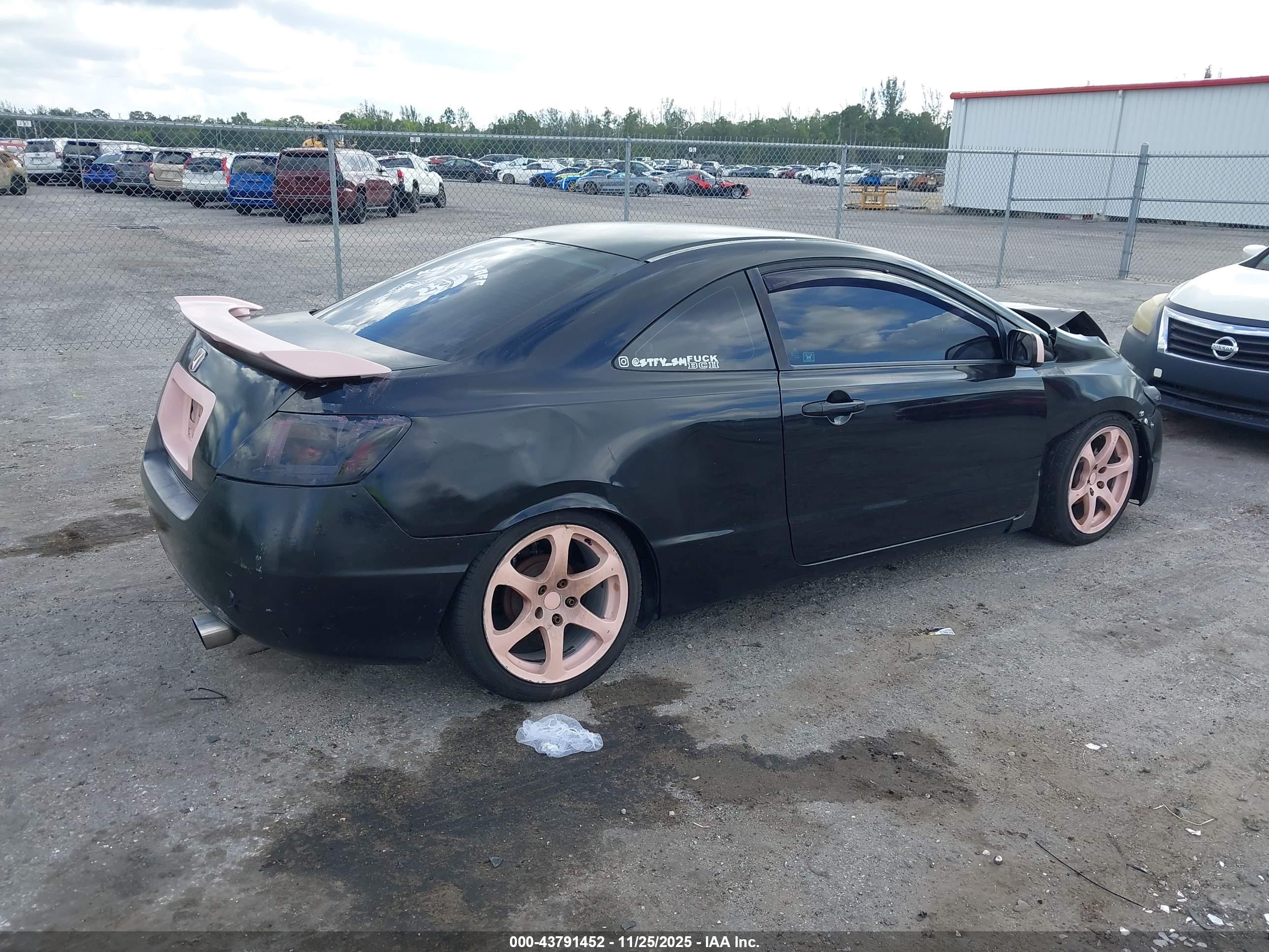 HONDA CIVIC image 4