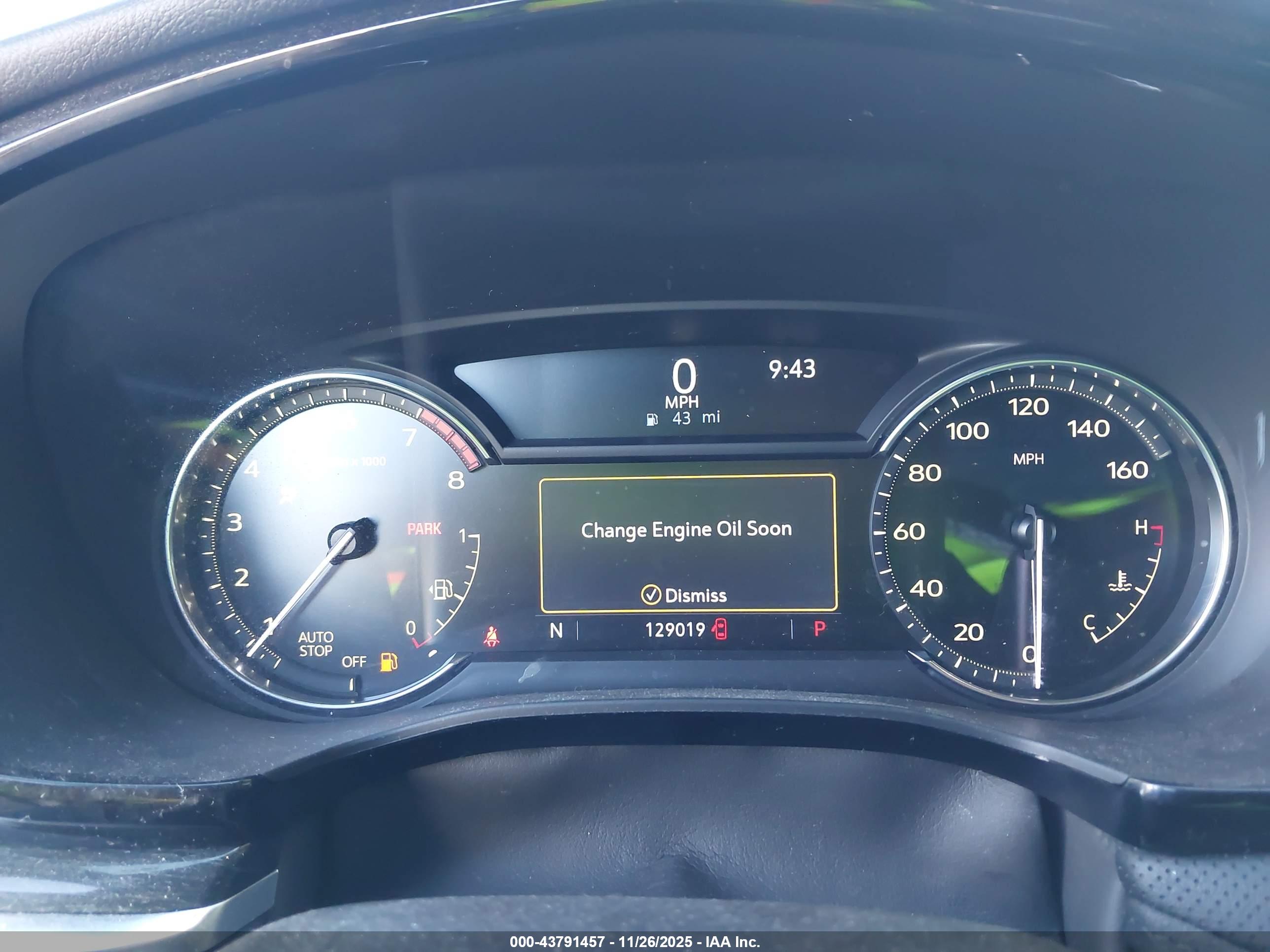 CADILLAC XT5 image 7