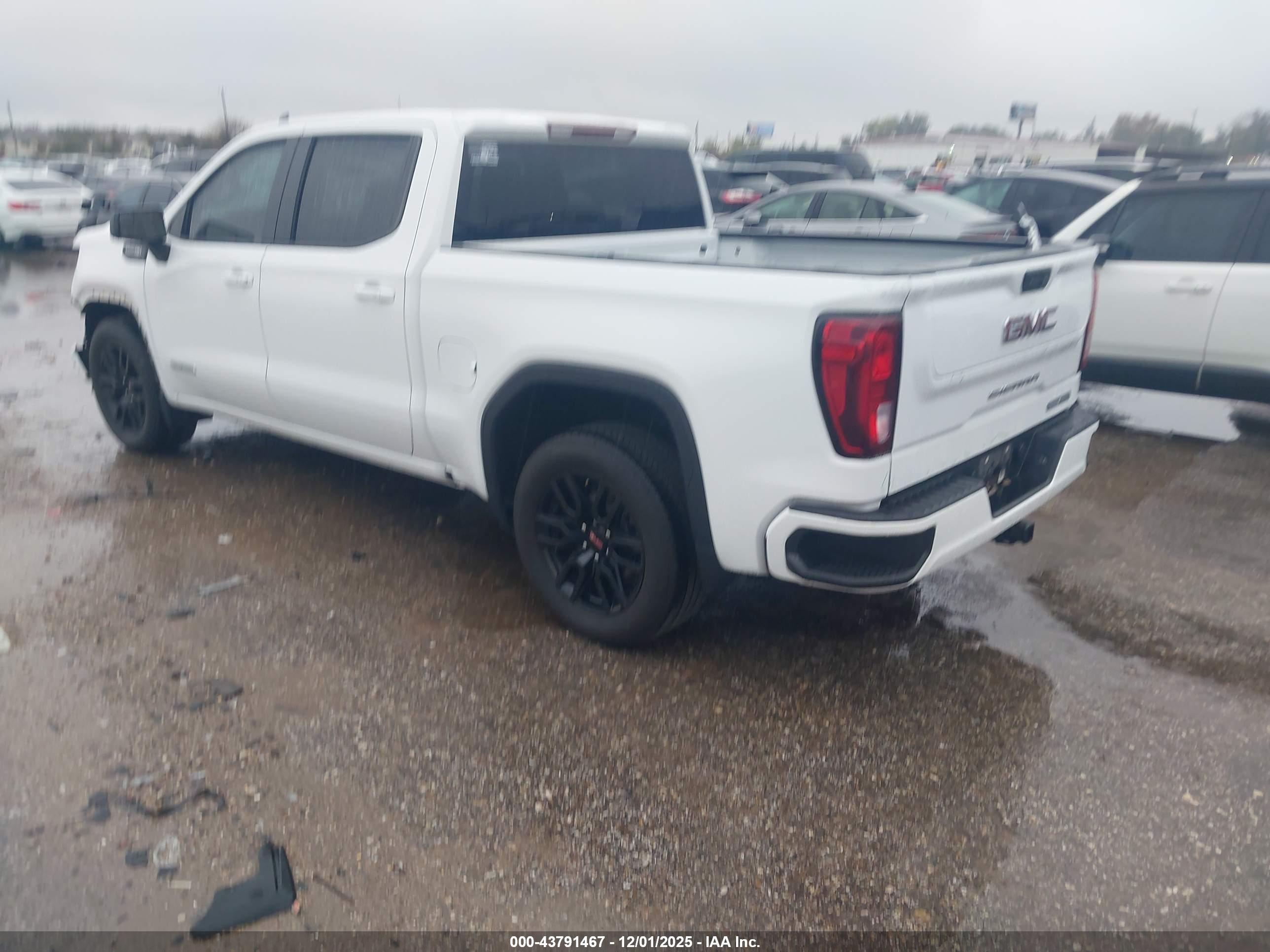 GMC SIERRA image 3