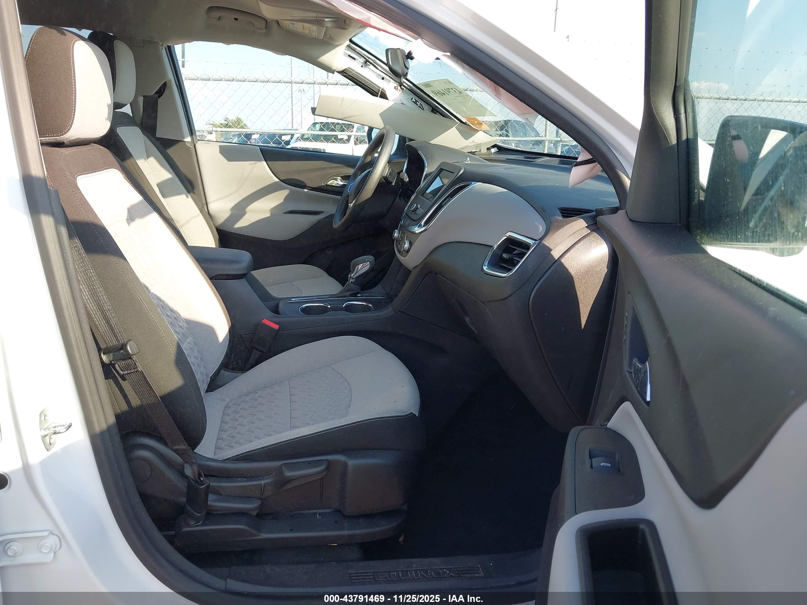 CHEVROLET EQUINOX image 5