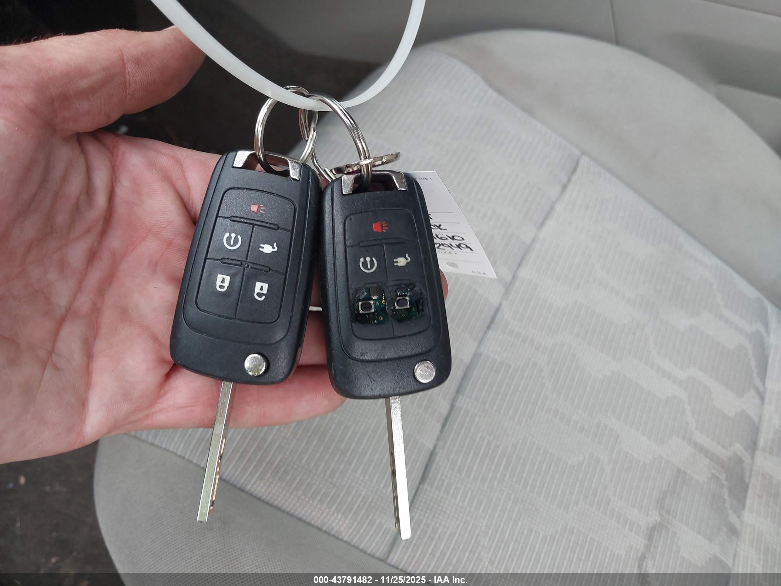 CHEVROLET VOLT image 11