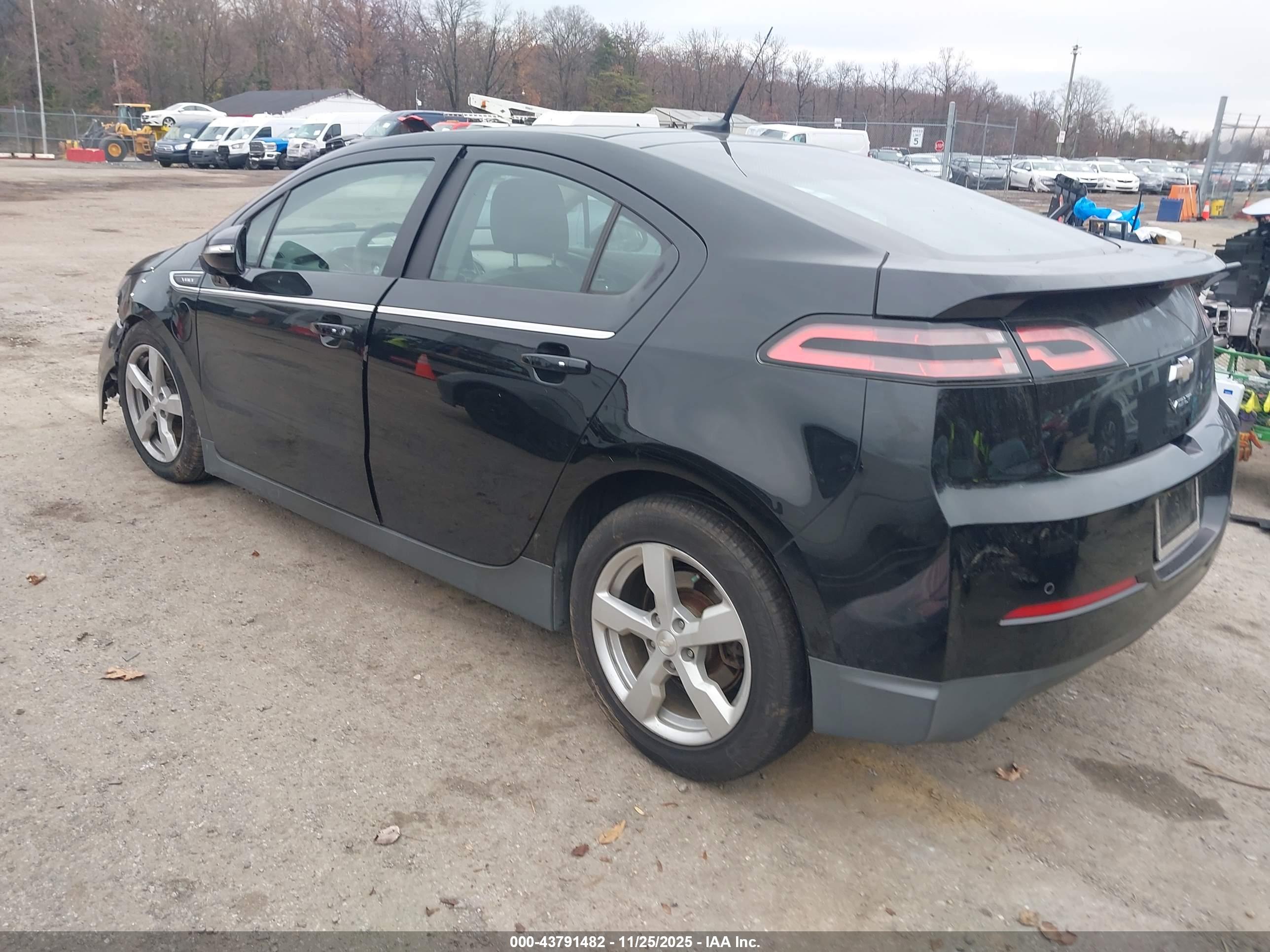 CHEVROLET VOLT image 3