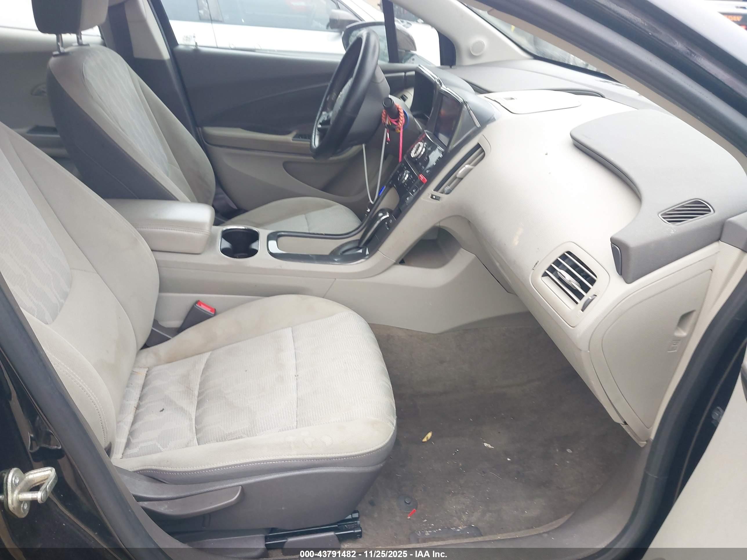 CHEVROLET VOLT image 5