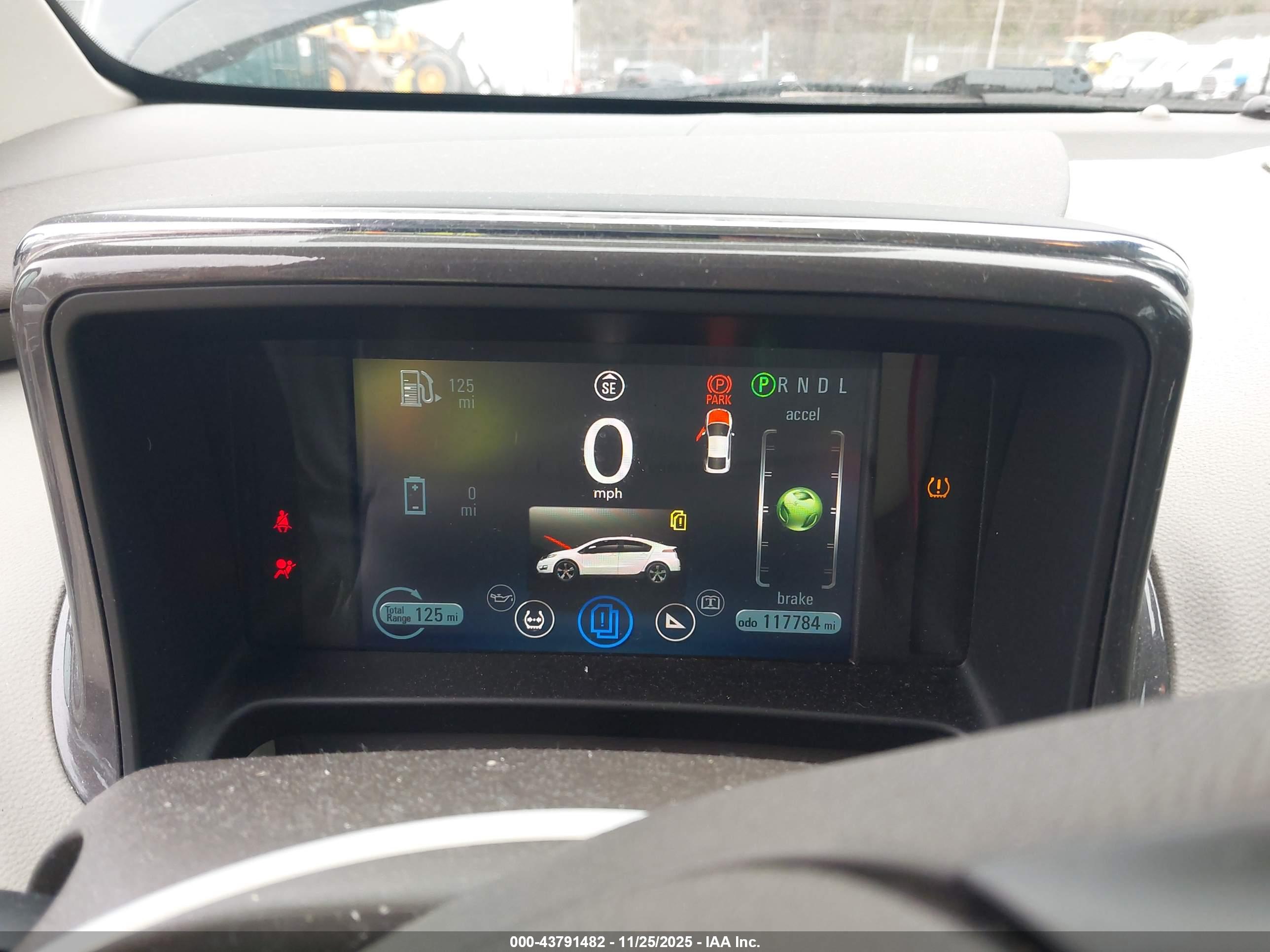 CHEVROLET VOLT image 7
