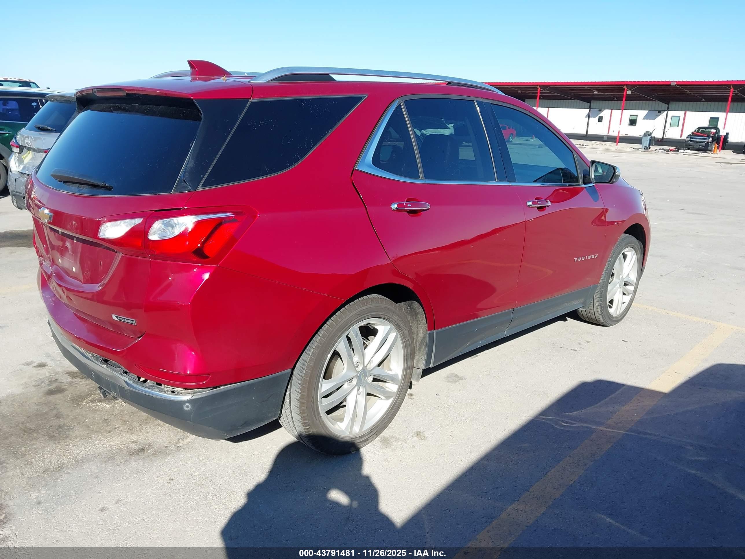 CHEVROLET EQUINOX image 4