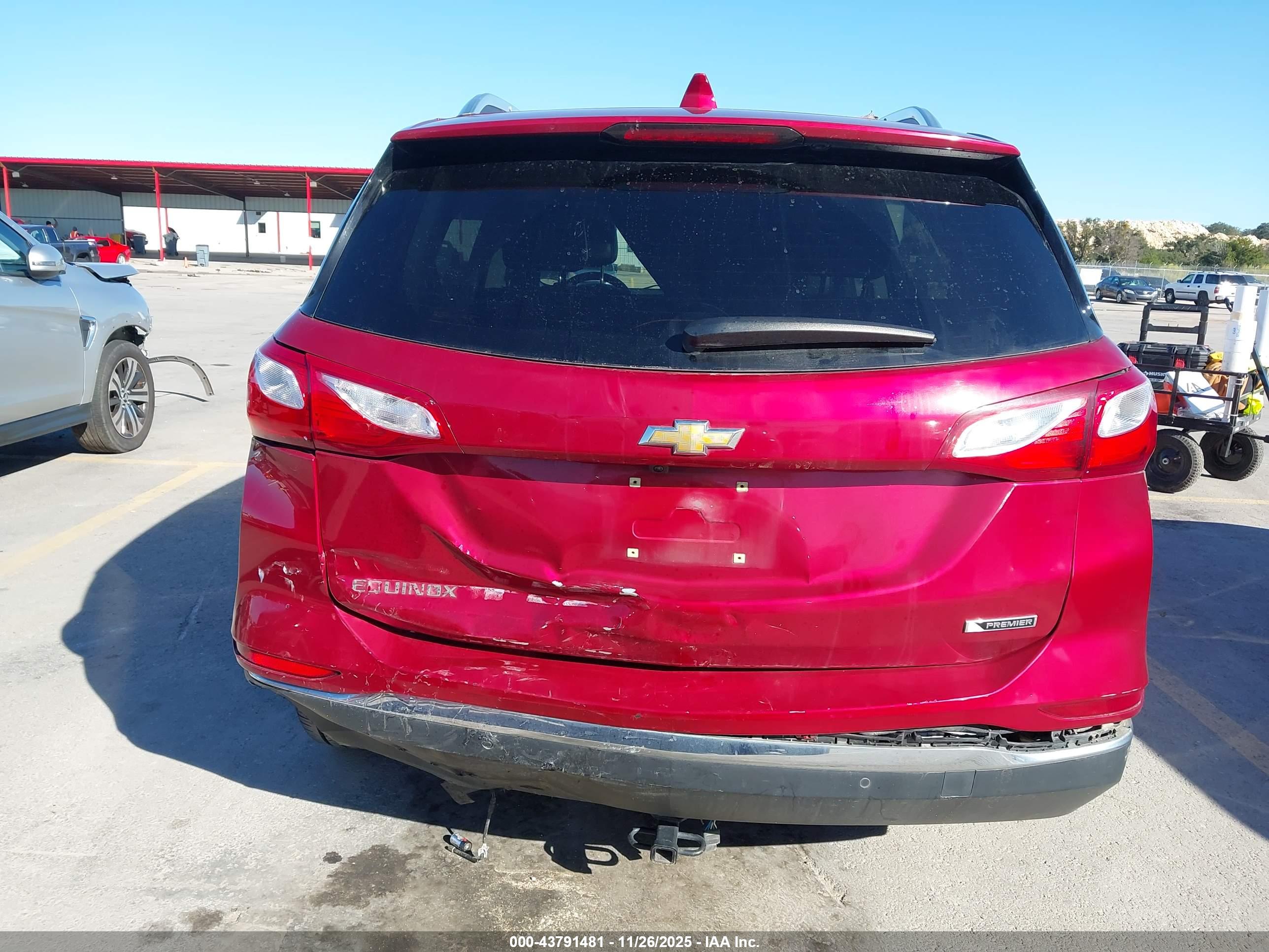CHEVROLET EQUINOX image 6